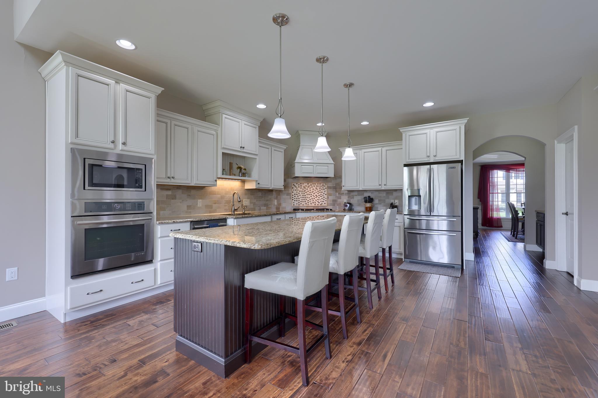 SUNSET RIDGE - Residential