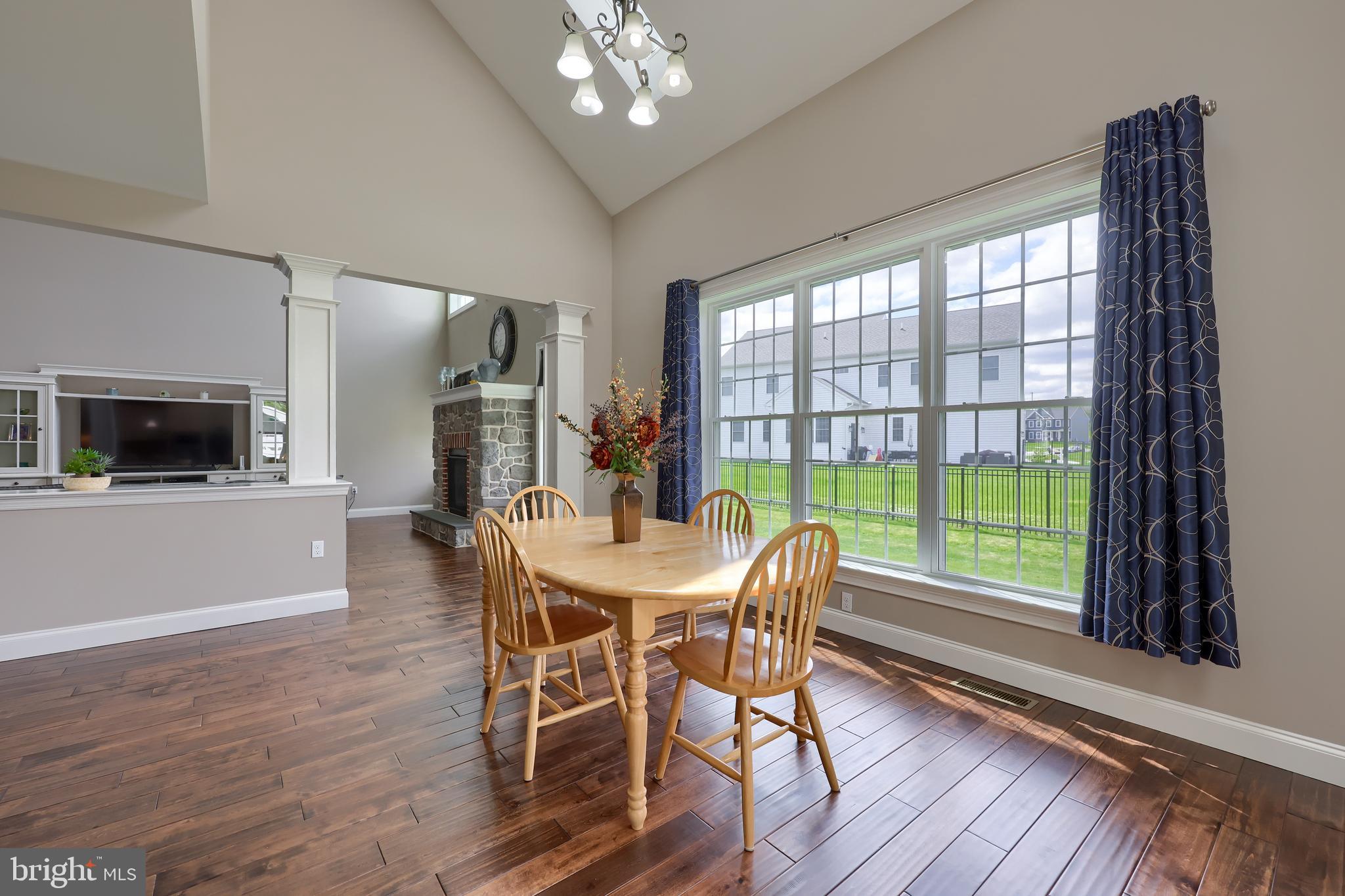 SUNSET RIDGE - Residential