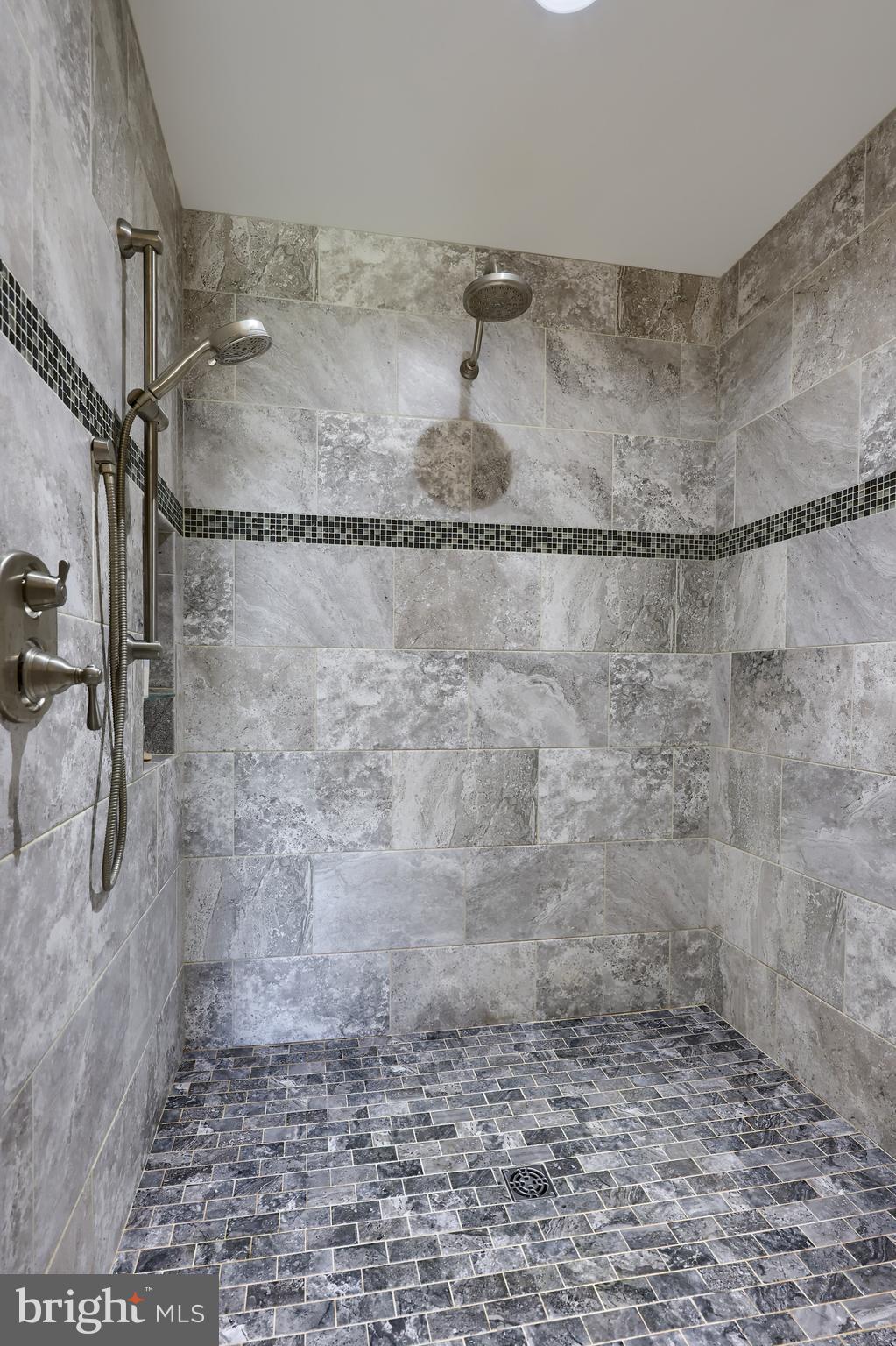 SUNSET RIDGE - Residential