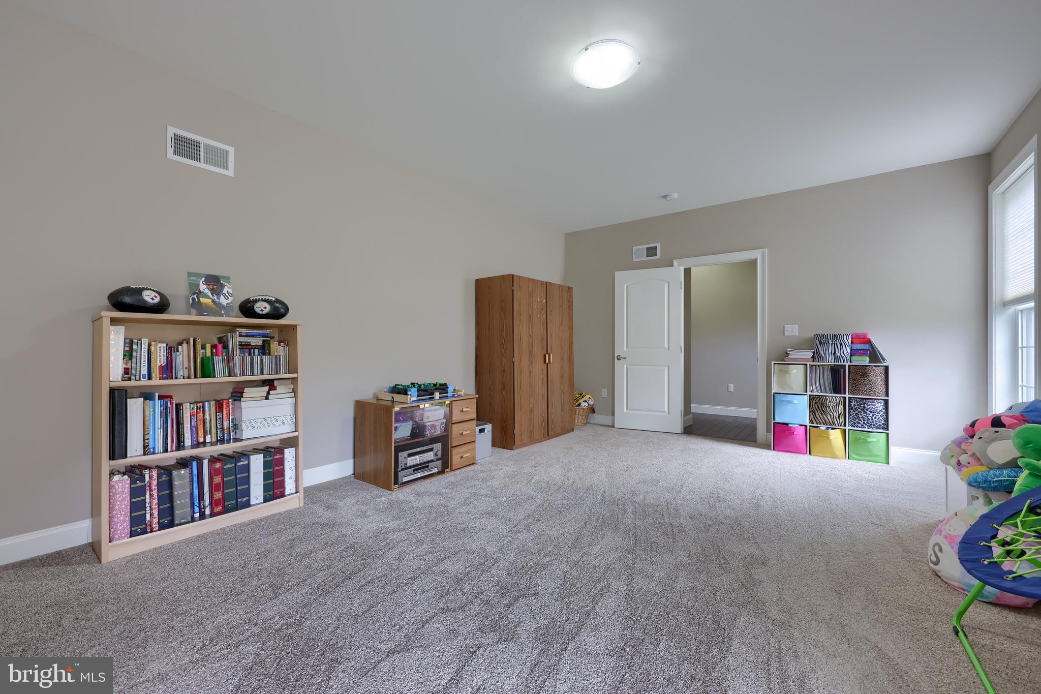 SUNSET RIDGE - Residential