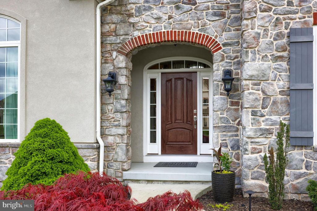 Photo of 352 ECKER DR, LITITZ, PA 17543 (MLS # PALA2034666)