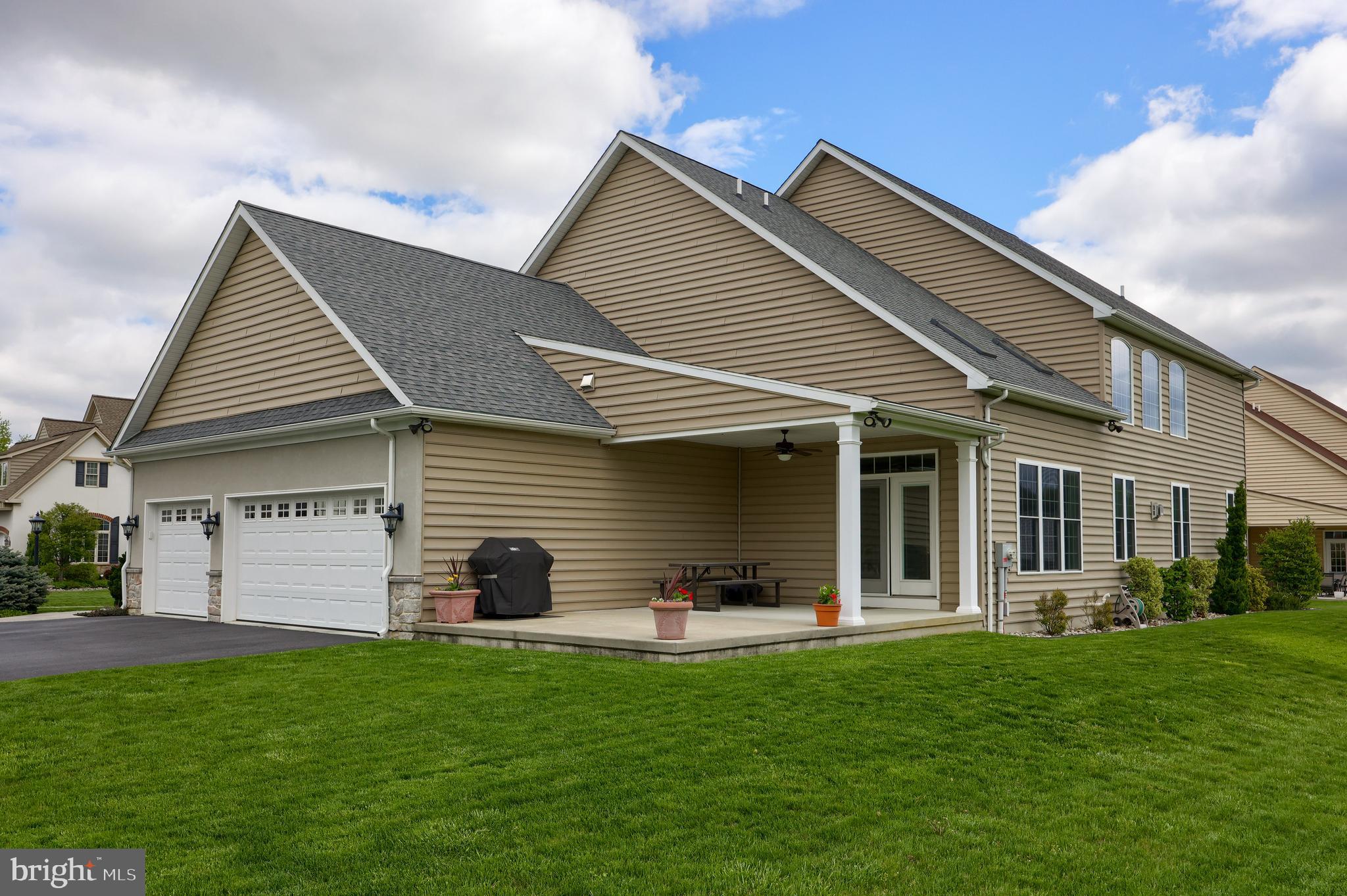 SUNSET RIDGE - Residential