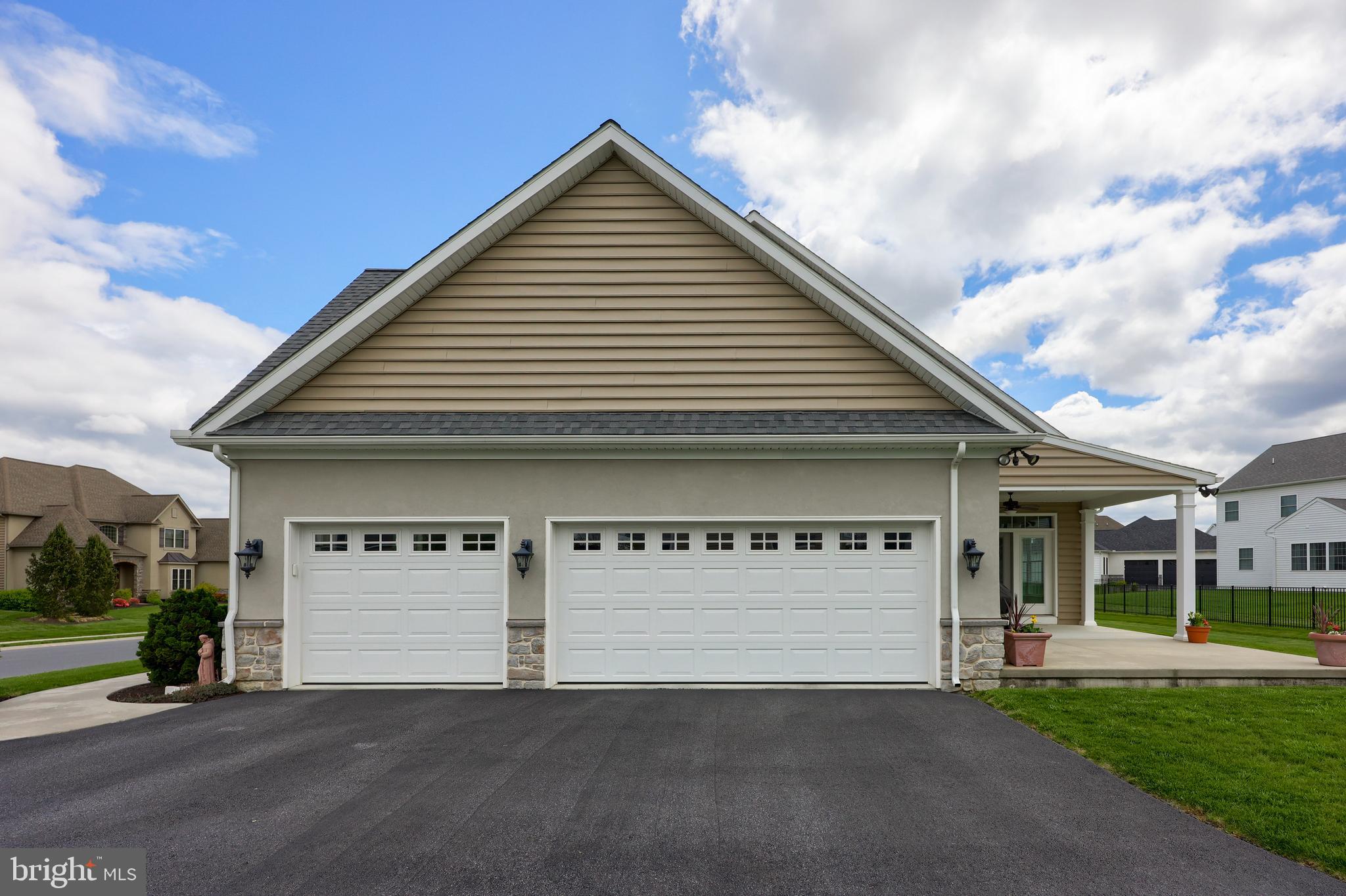 SUNSET RIDGE - Residential