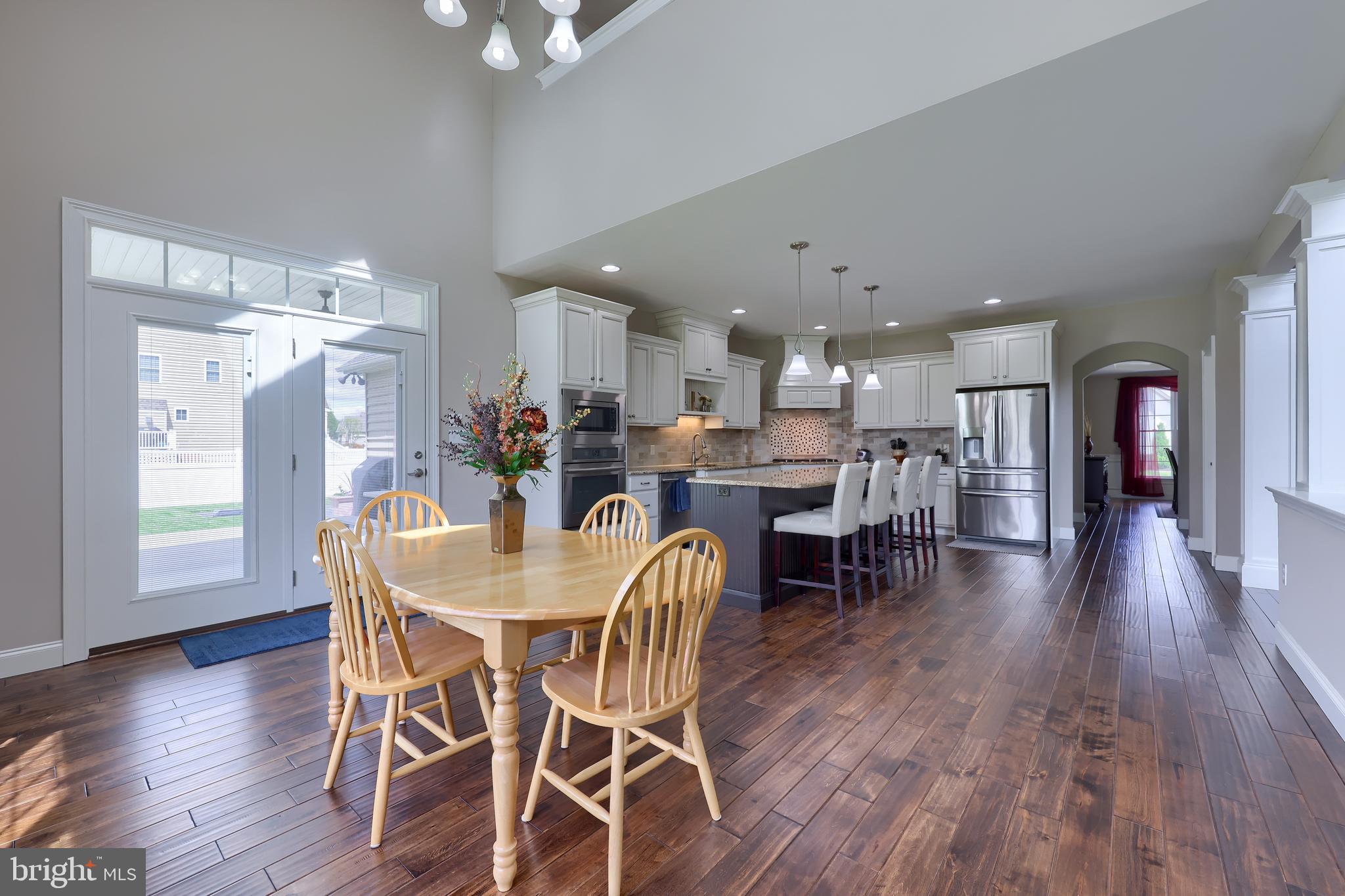 SUNSET RIDGE - Residential