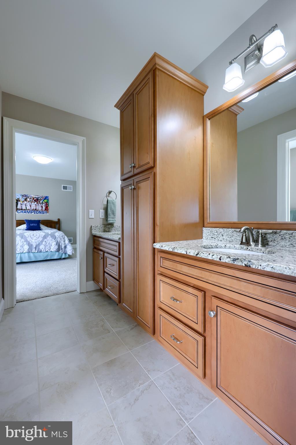 SUNSET RIDGE - Residential