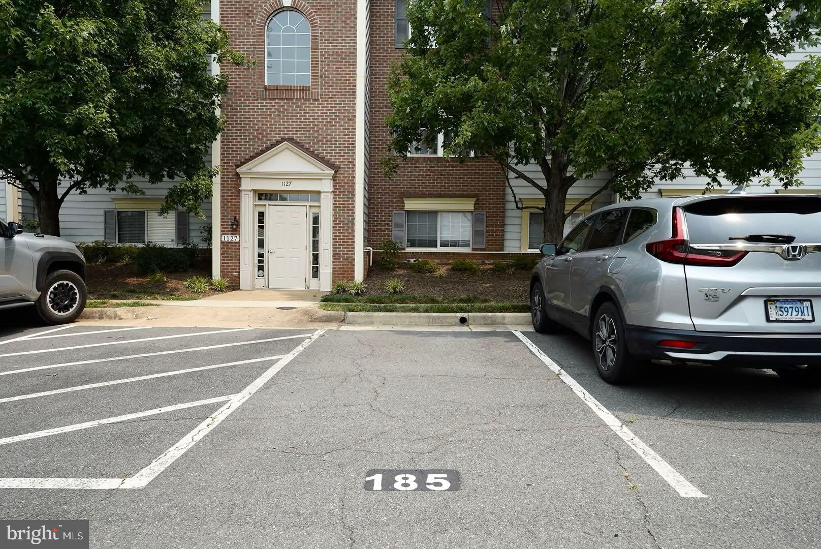 1127 HUNTMASTER TERRACE NE 202