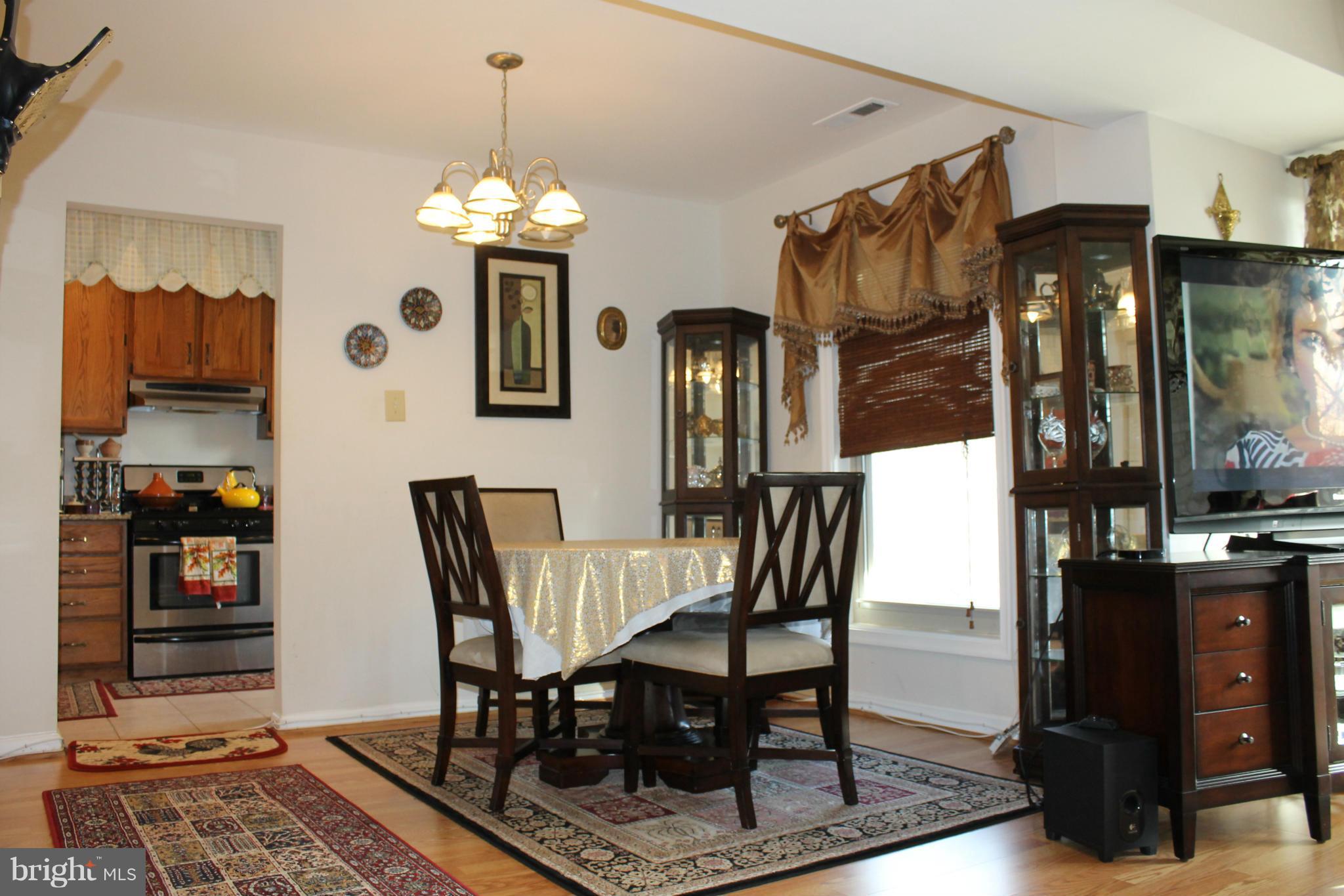 CANTERBURY SQUARE - Residential