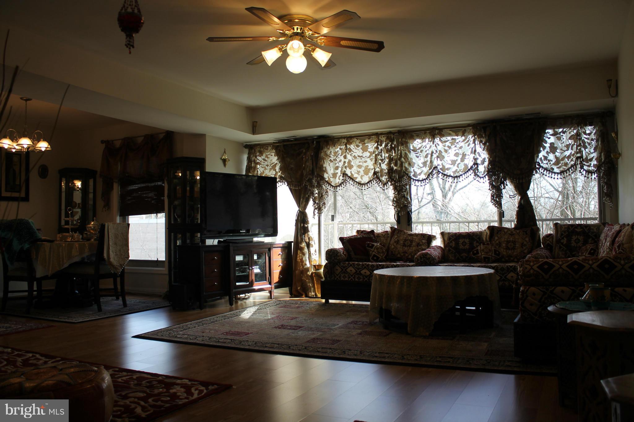 CANTERBURY SQUARE - Residential