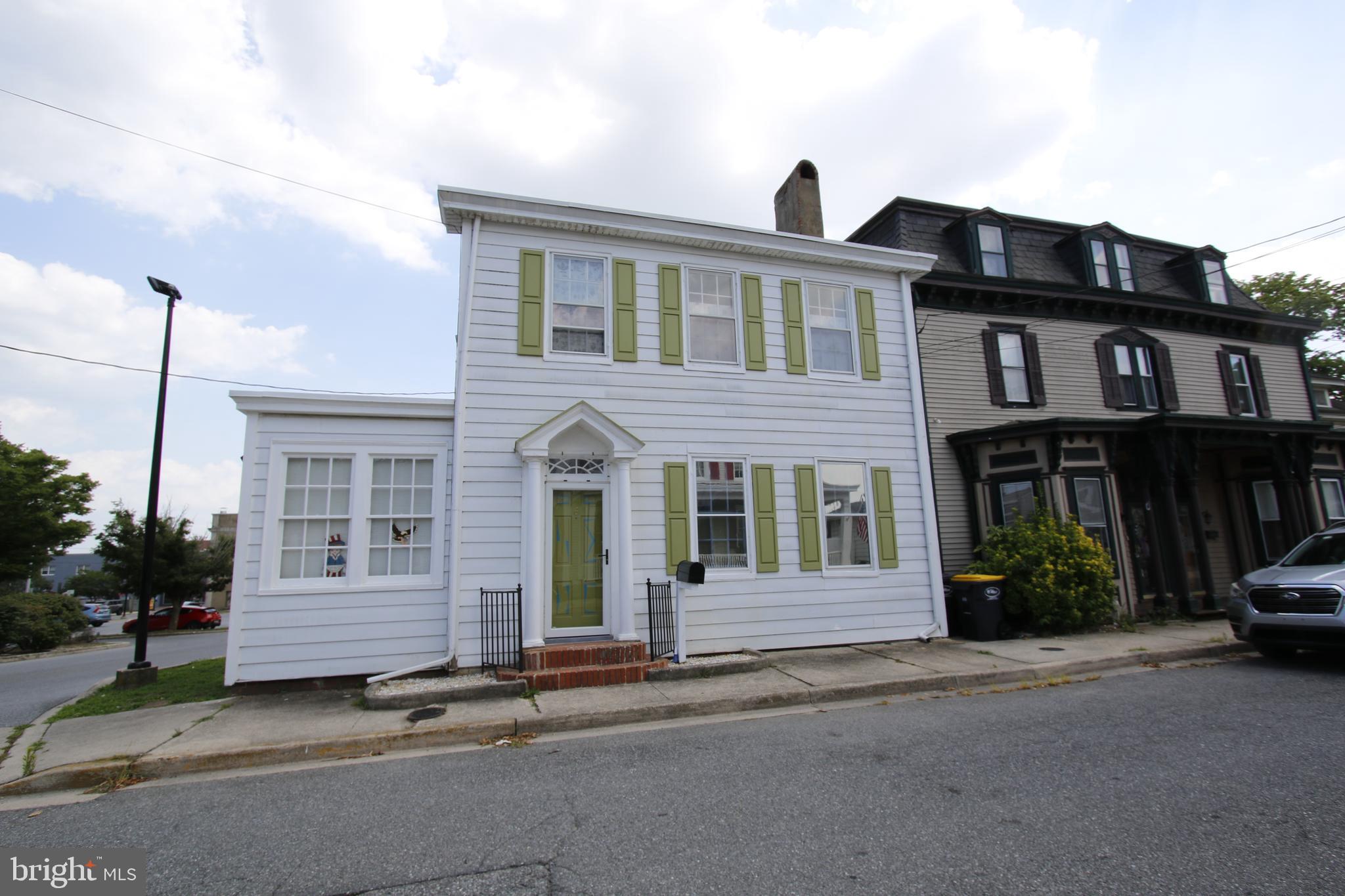 6 NW 2ND STREET