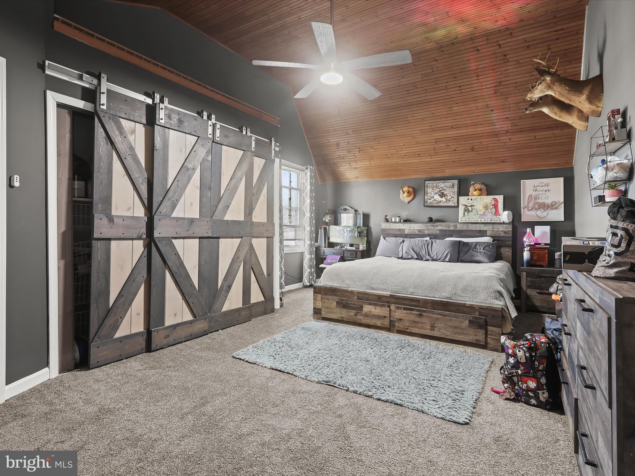 HILLENDALE PARK - Residential
