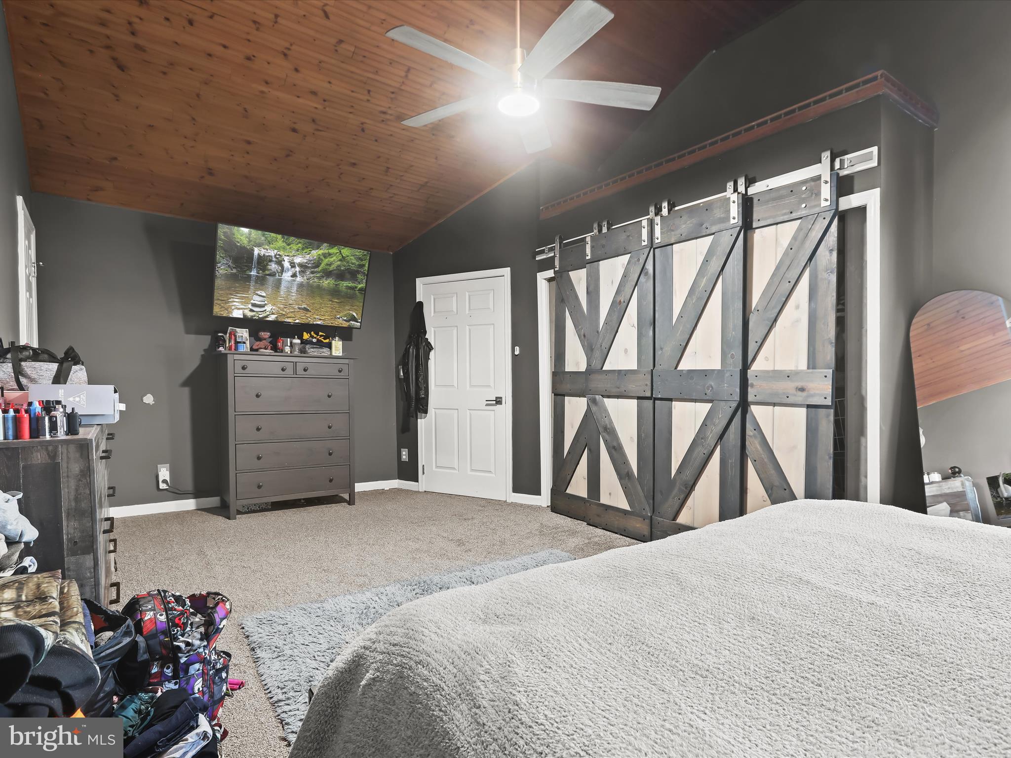 HILLENDALE PARK - Residential