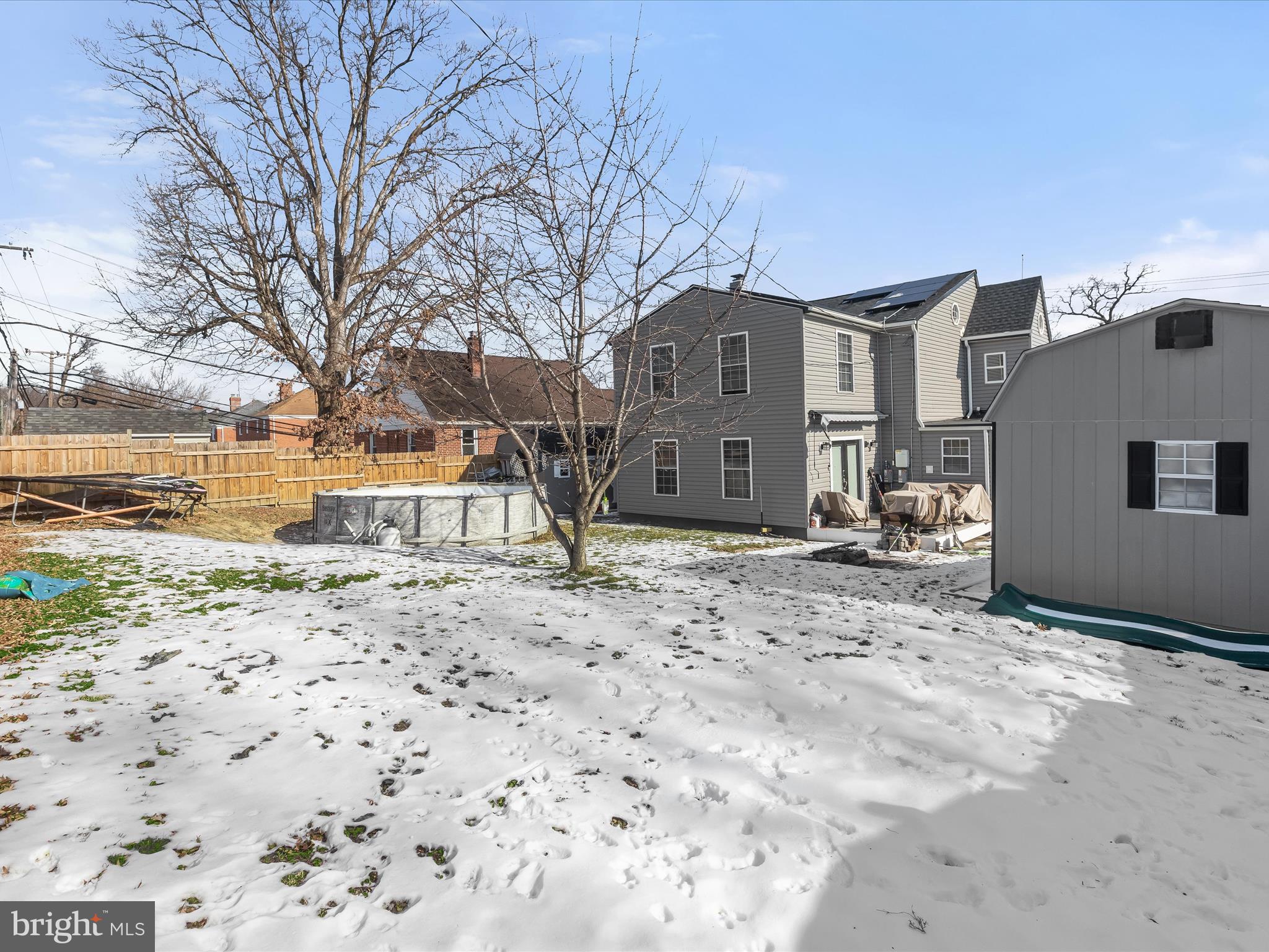 HILLENDALE PARK - Residential