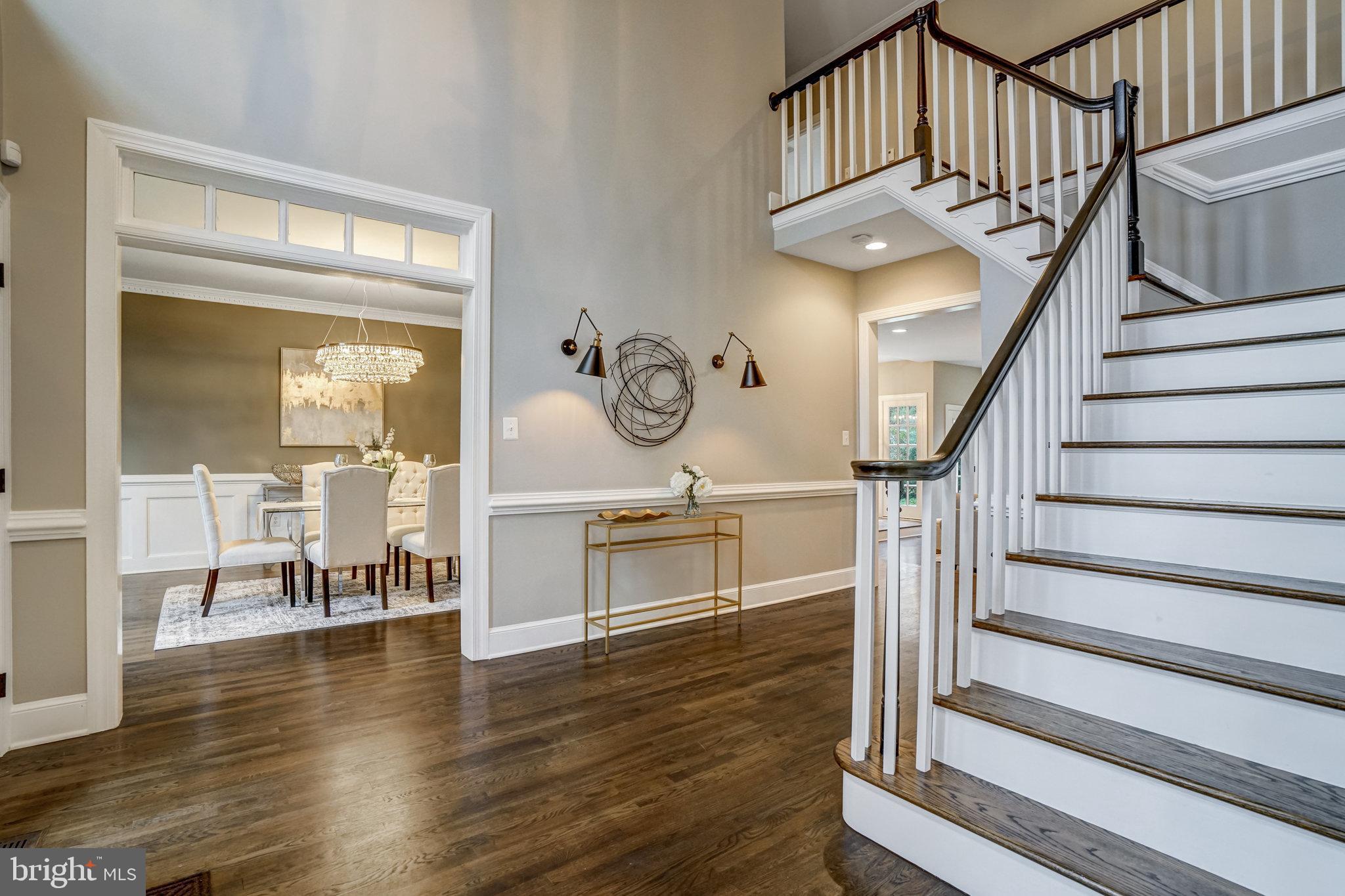 HILLSIDE MANOR - Residential