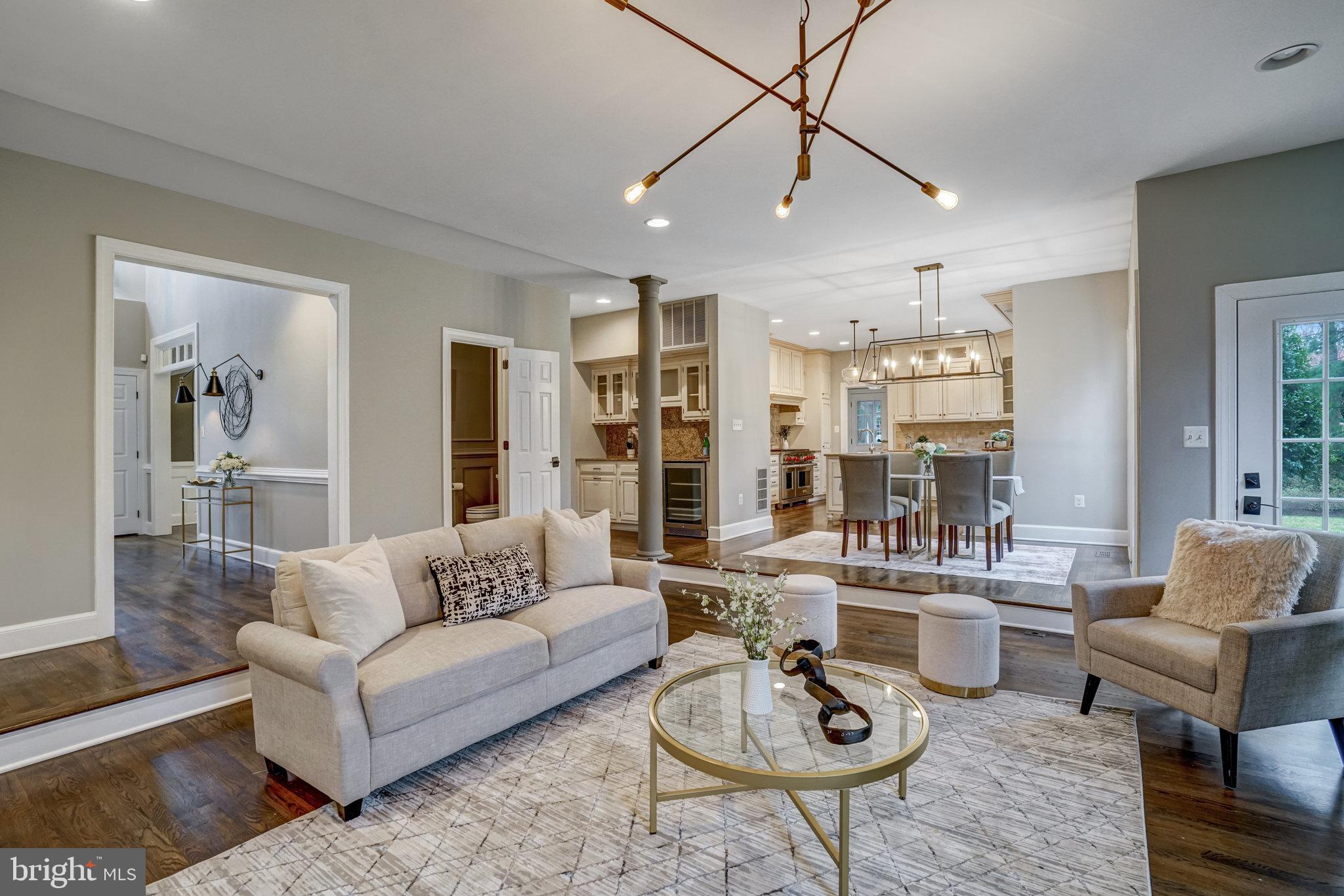 HILLSIDE MANOR - Residential