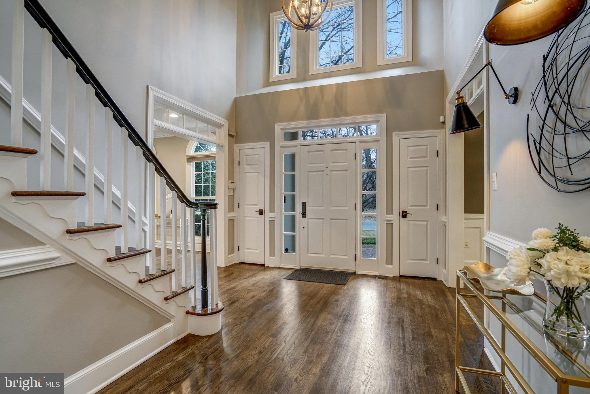 HILLSIDE MANOR - Residential