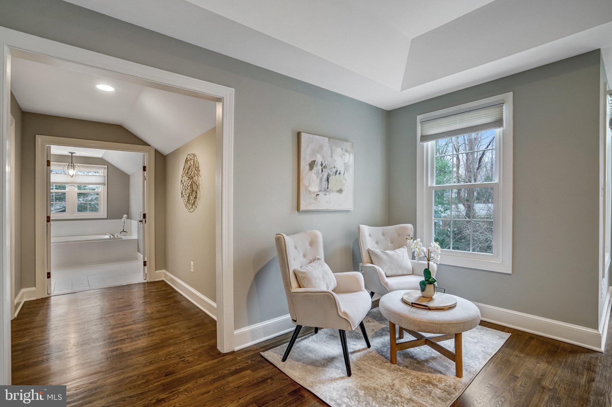 HILLSIDE MANOR - Residential