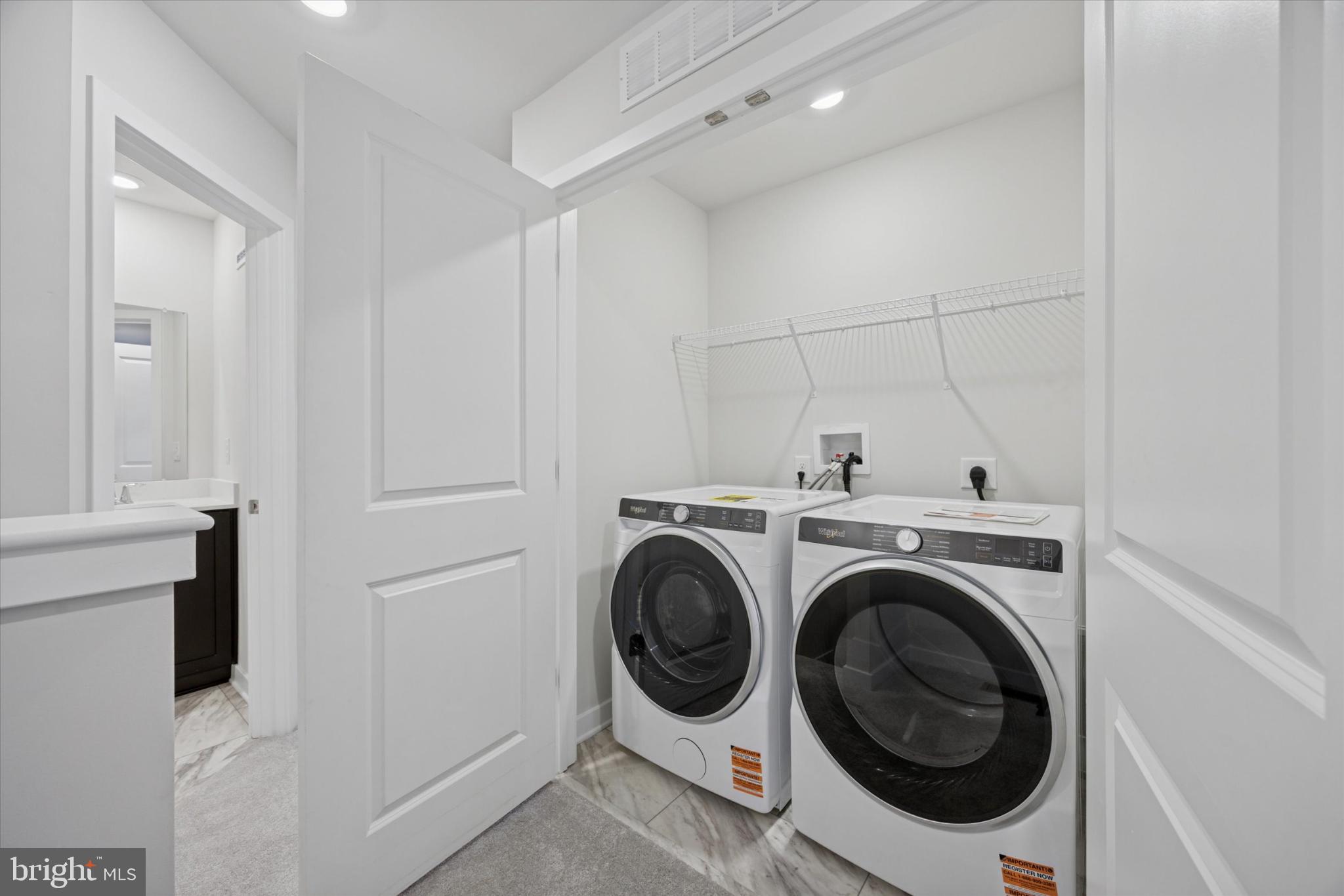 DOWNINGTOWN RIDGE - Residential Lease