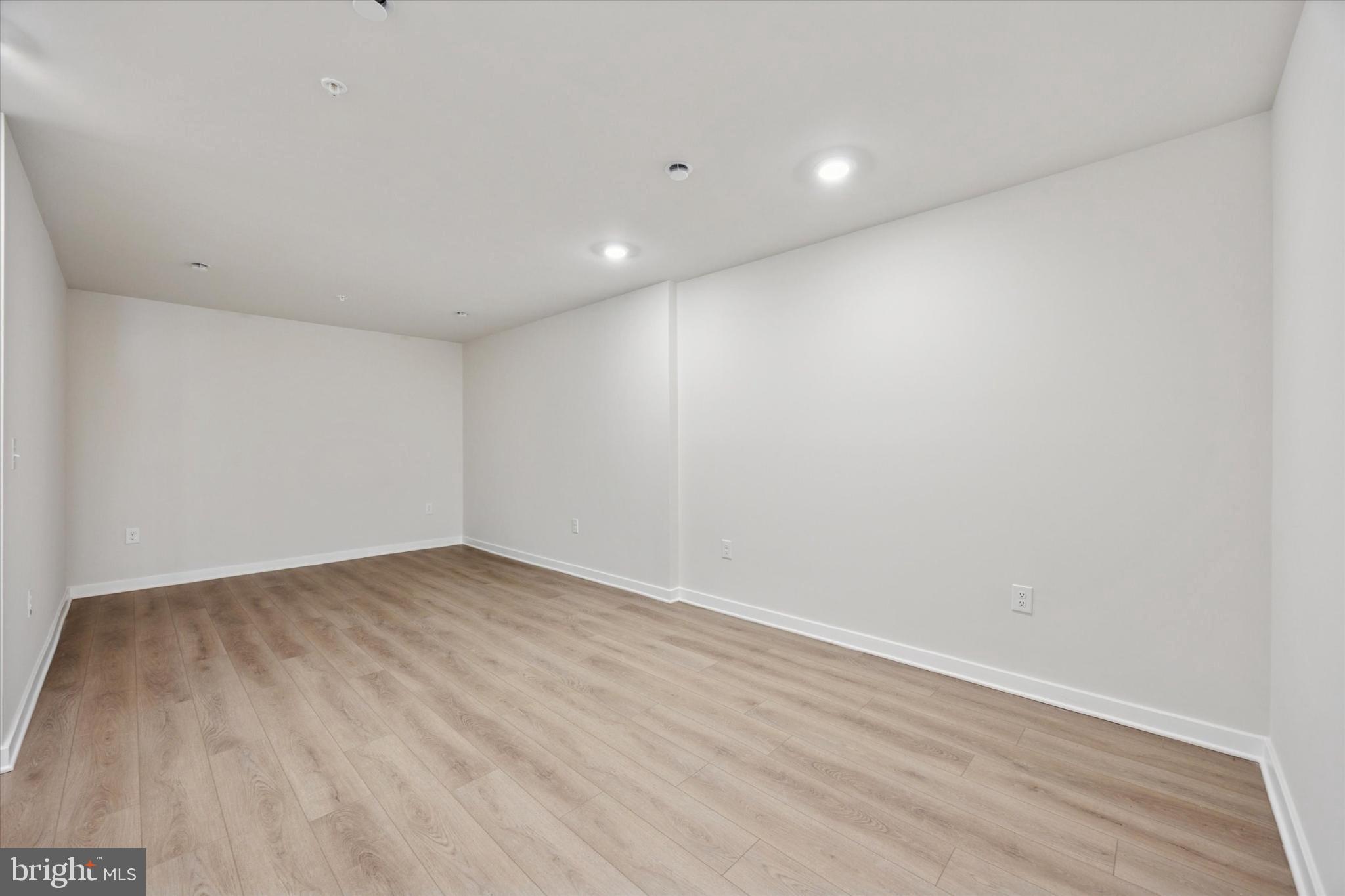 DOWNINGTOWN RIDGE - Residential Lease