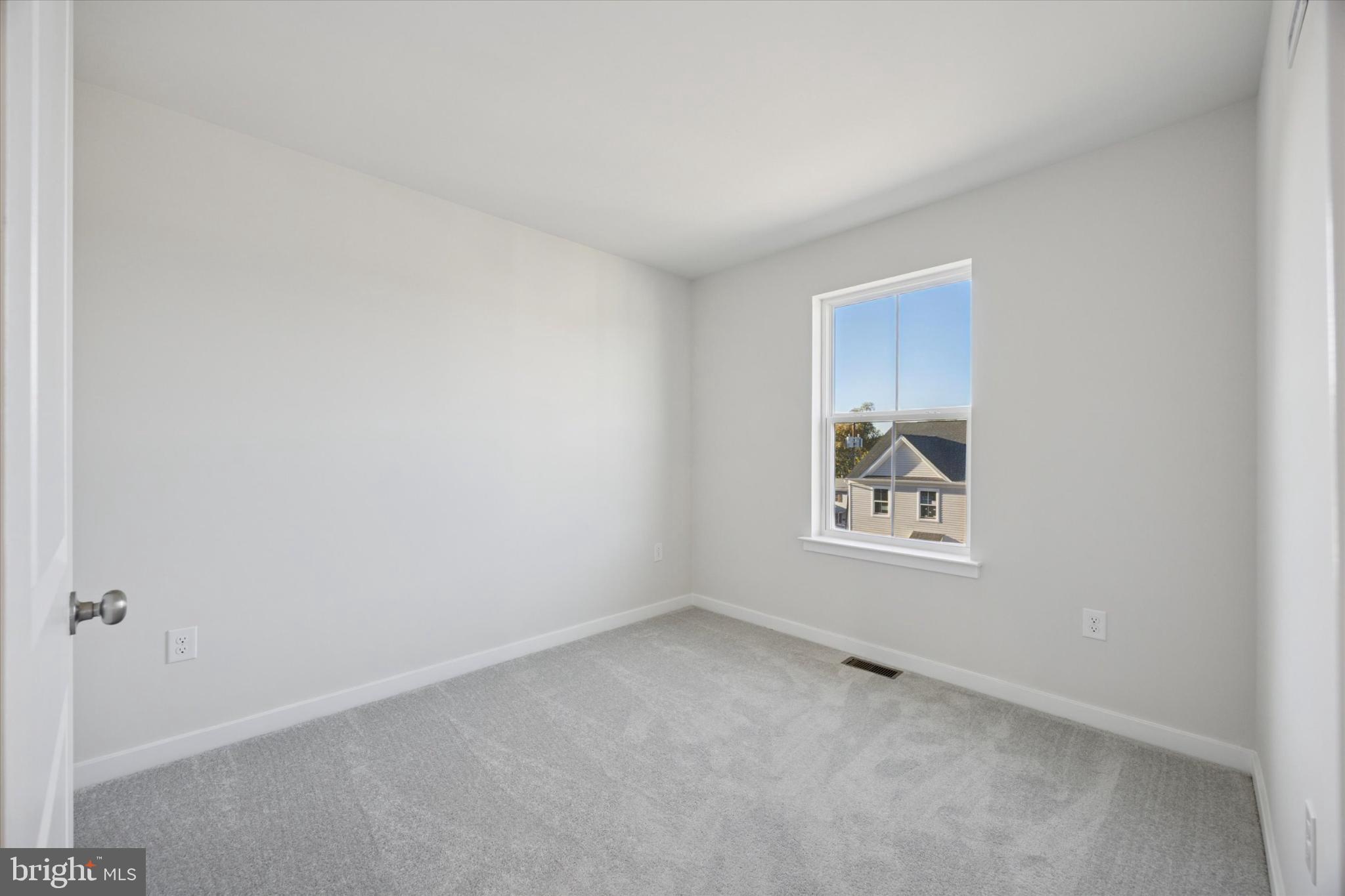 DOWNINGTOWN RIDGE - Residential Lease