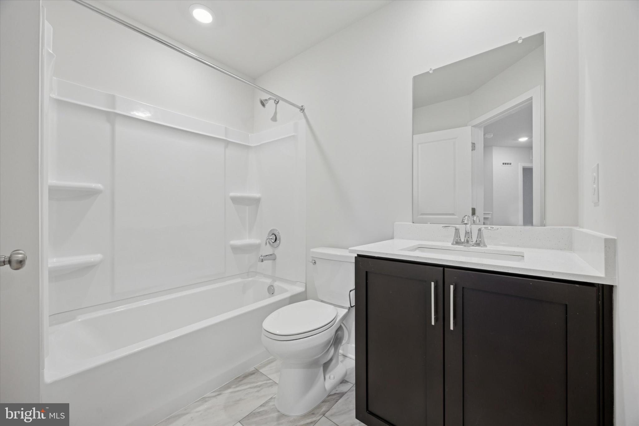 DOWNINGTOWN RIDGE - Residential Lease