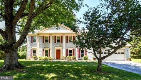Photo of 3 Dunbar Way, STERLING, VA 20165 (MLS # VALO2131768)