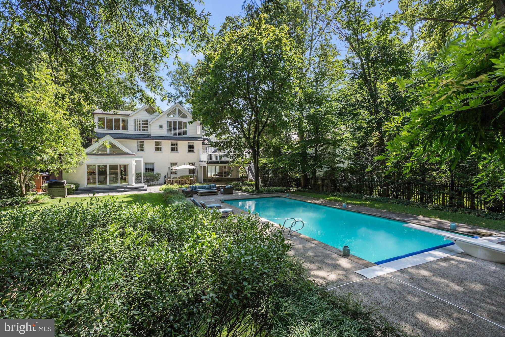 SPRING VALLEY - Residential