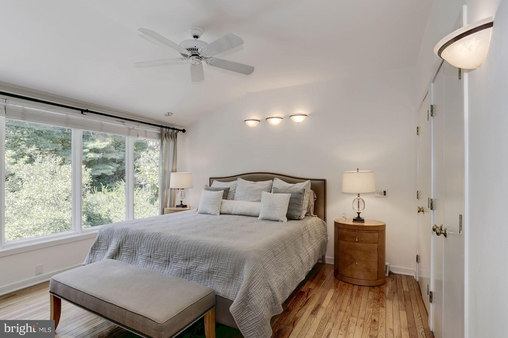 SPRING VALLEY - Residential