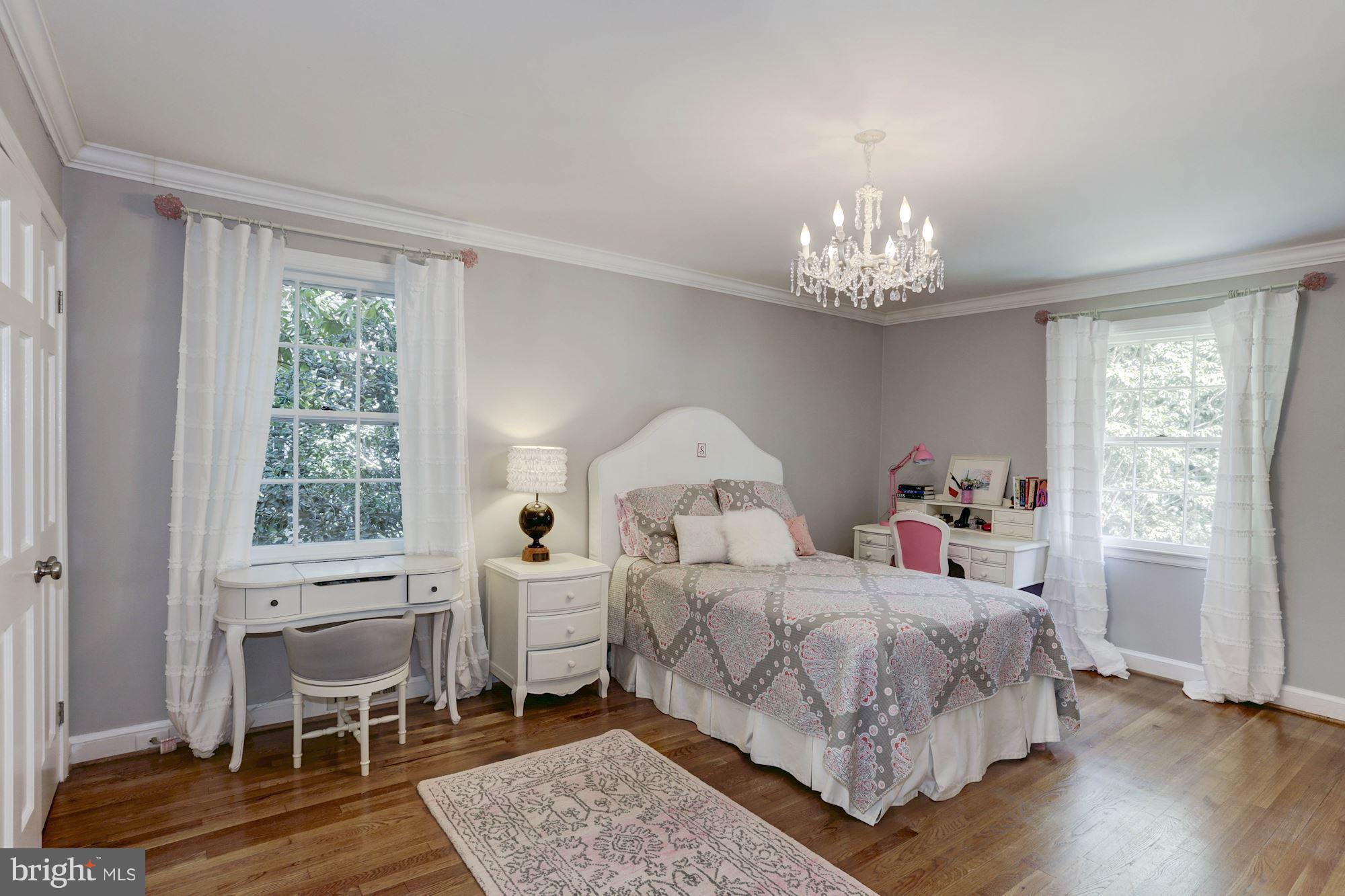 SPRING VALLEY - Residential