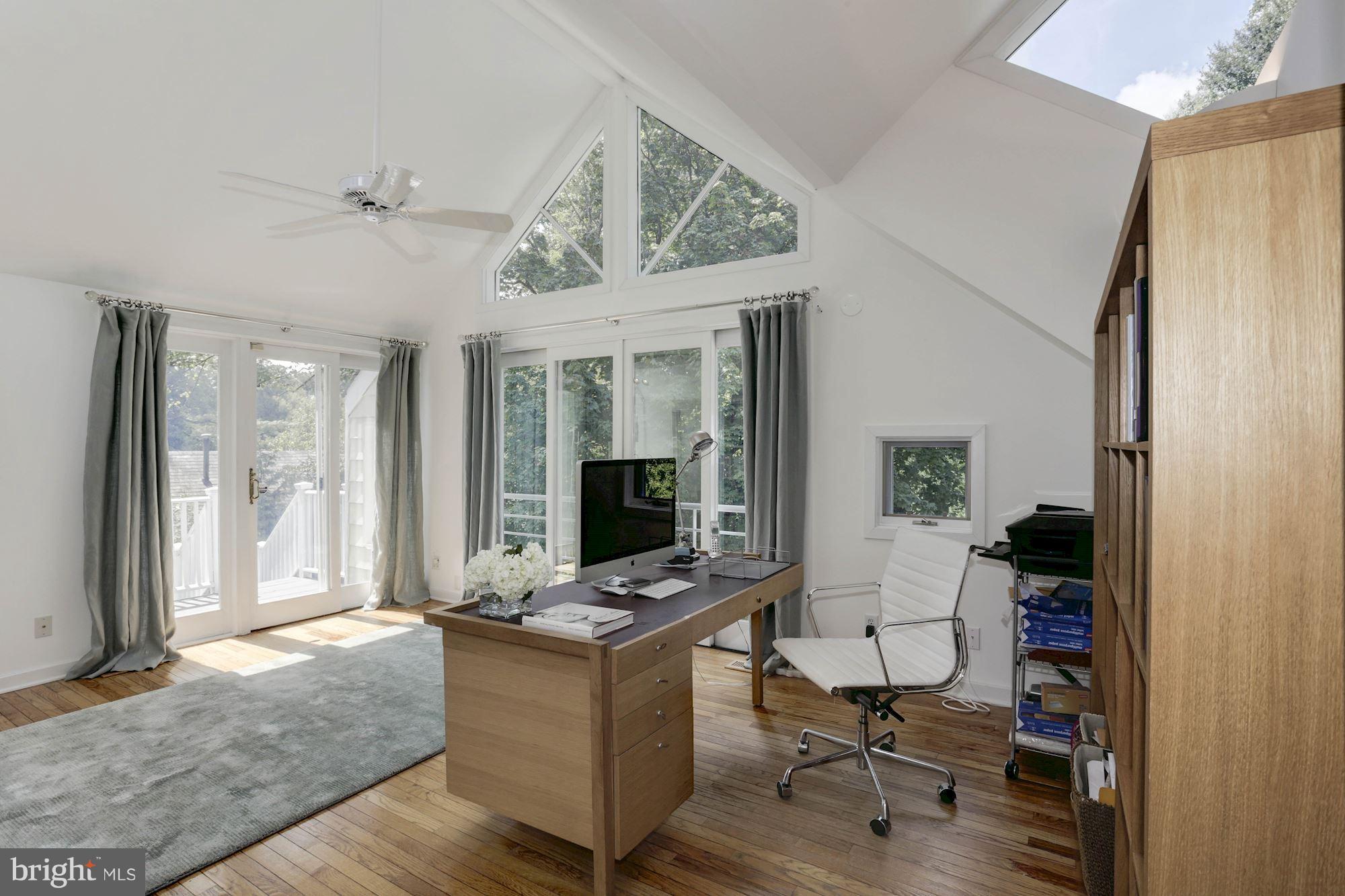 SPRING VALLEY - Residential