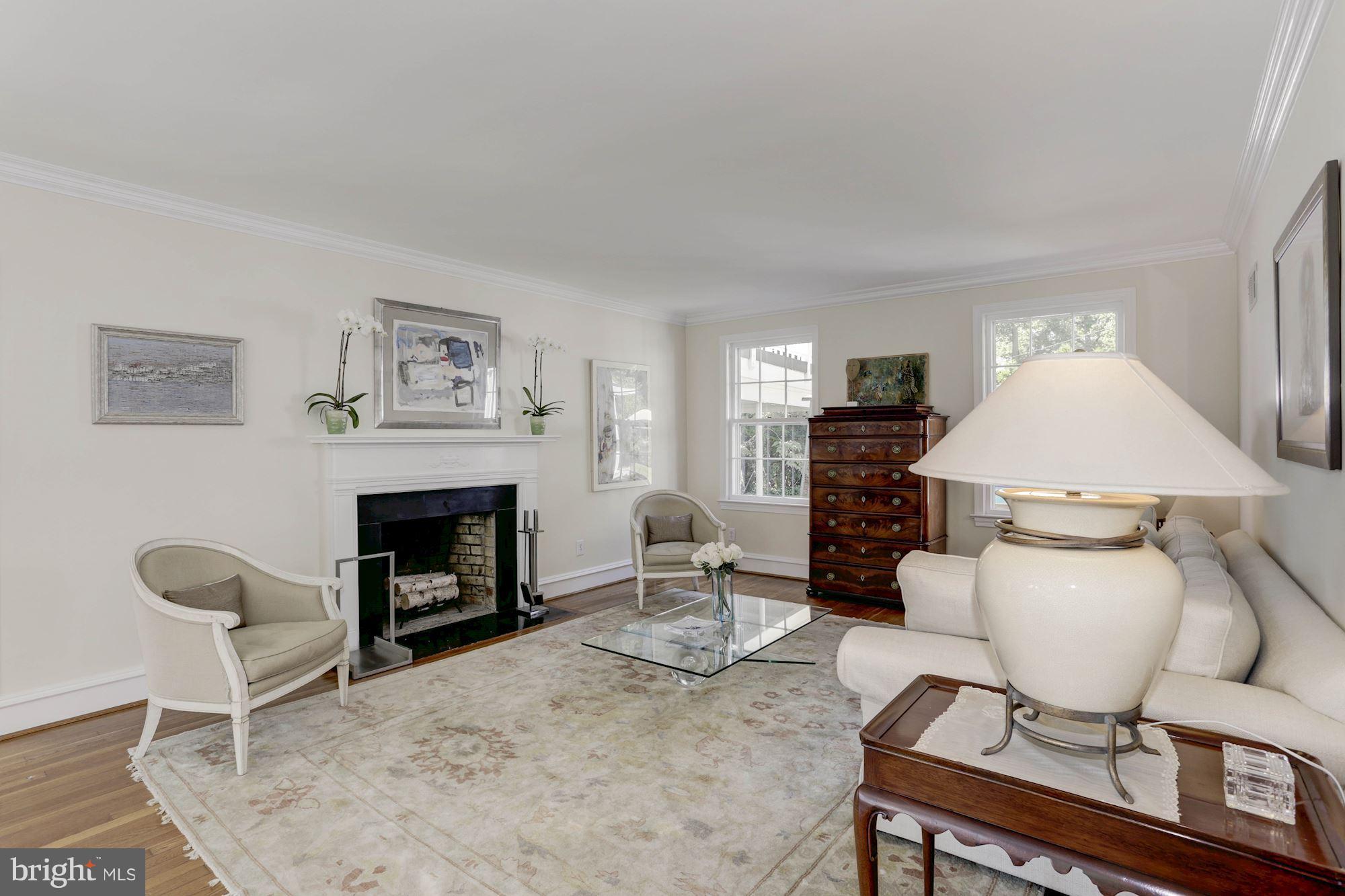 SPRING VALLEY - Residential