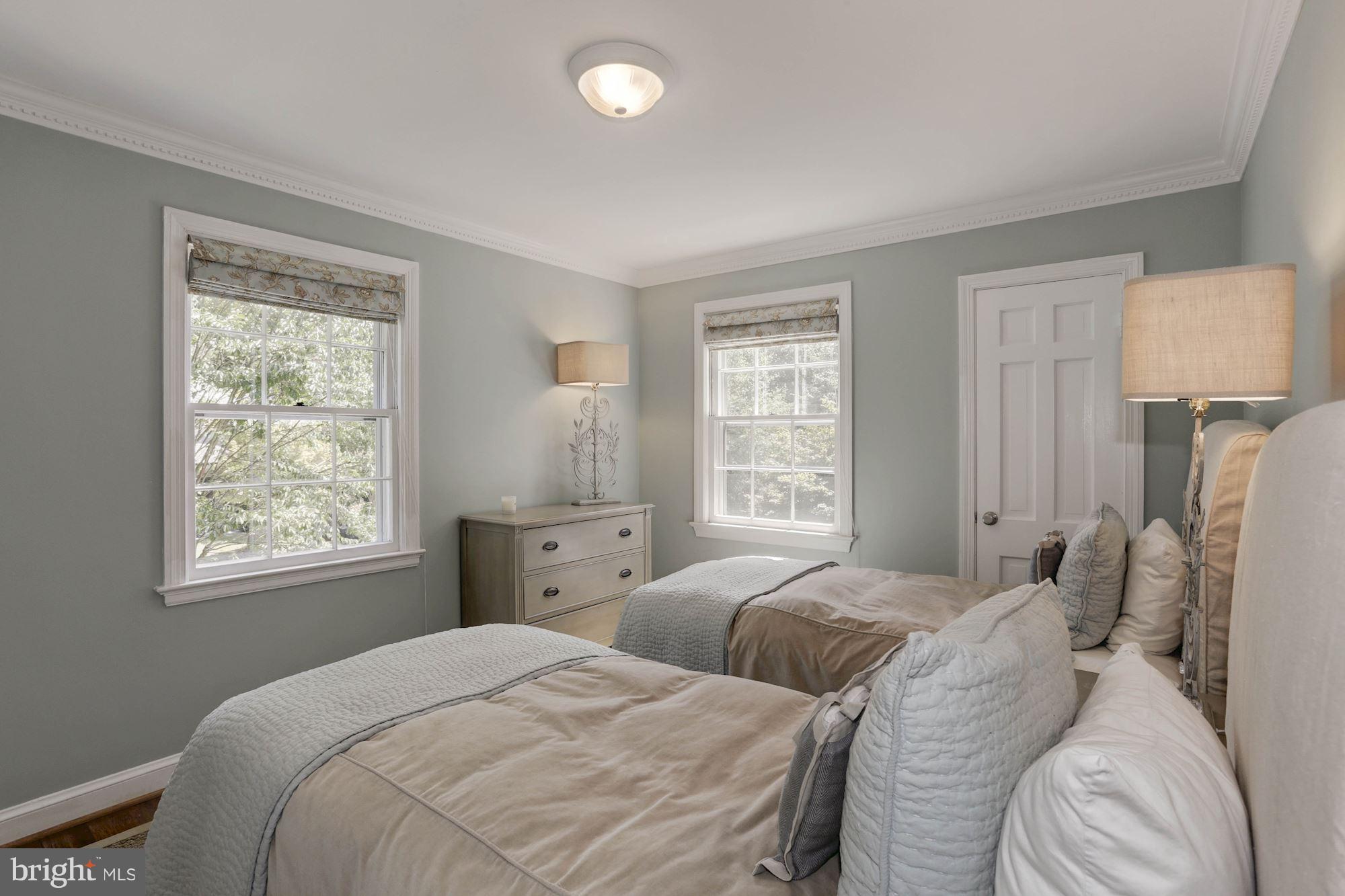 SPRING VALLEY - Residential
