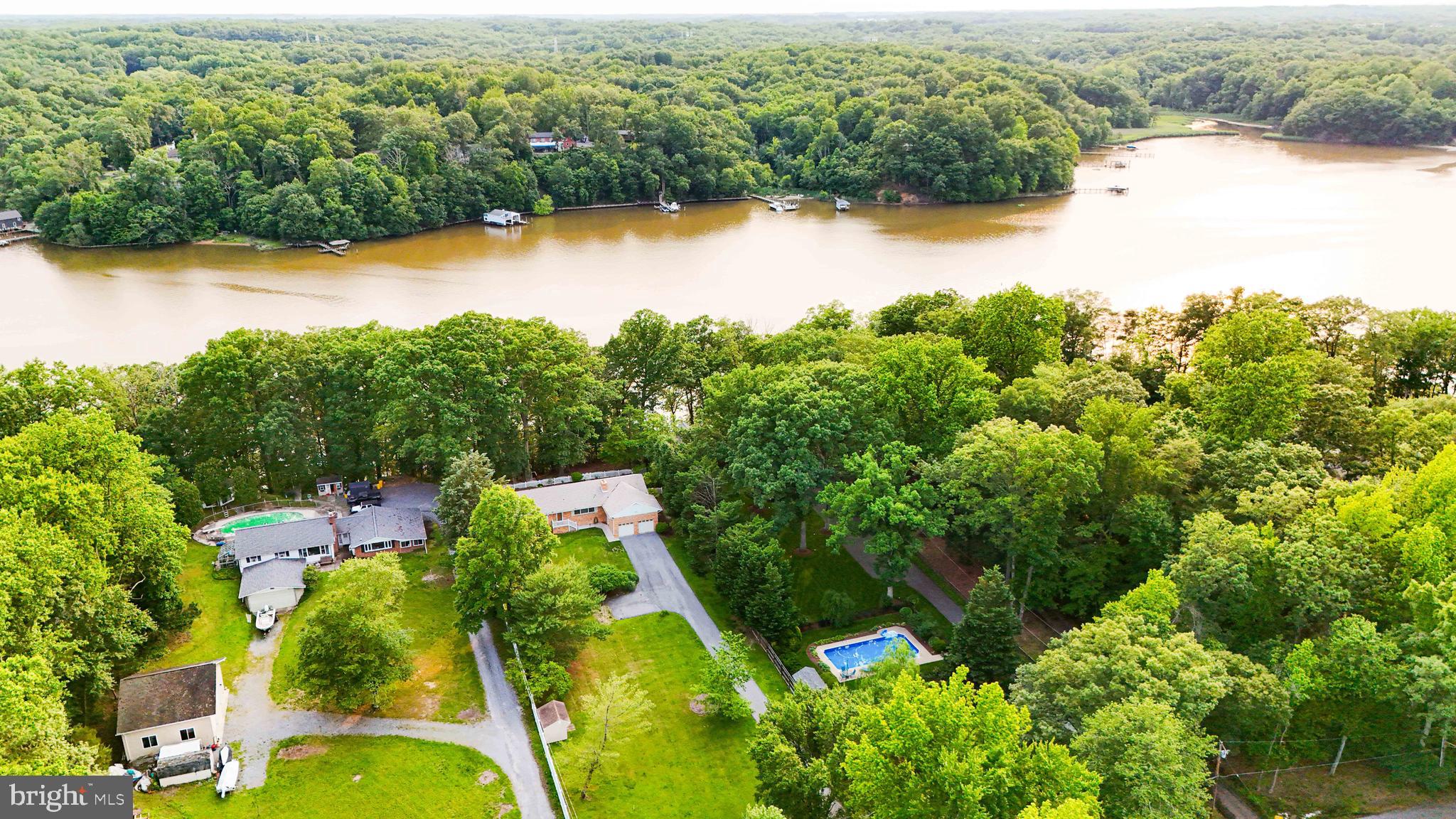 2762 BON HAVEN LANE