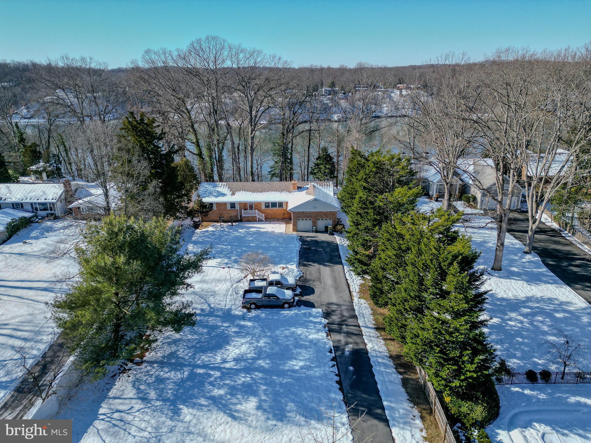 2762 BON HAVEN LANE