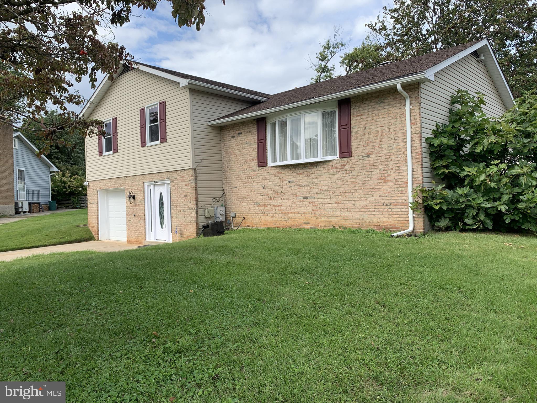 18 FLANDERS RIDGE COURT