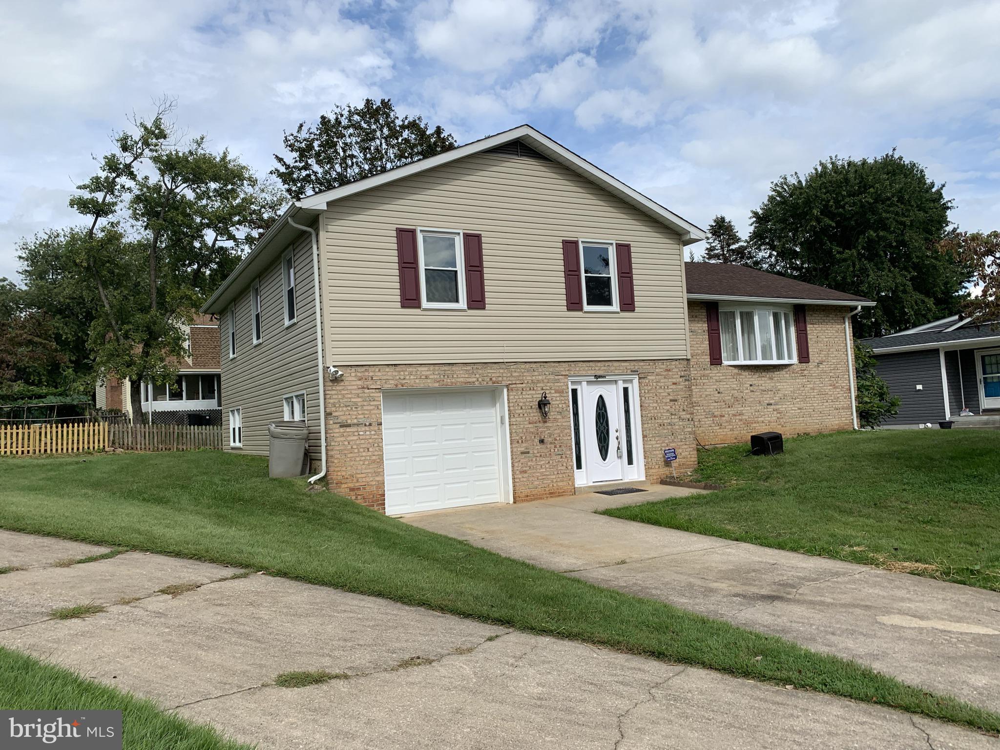18 FLANDERS RIDGE COURT
