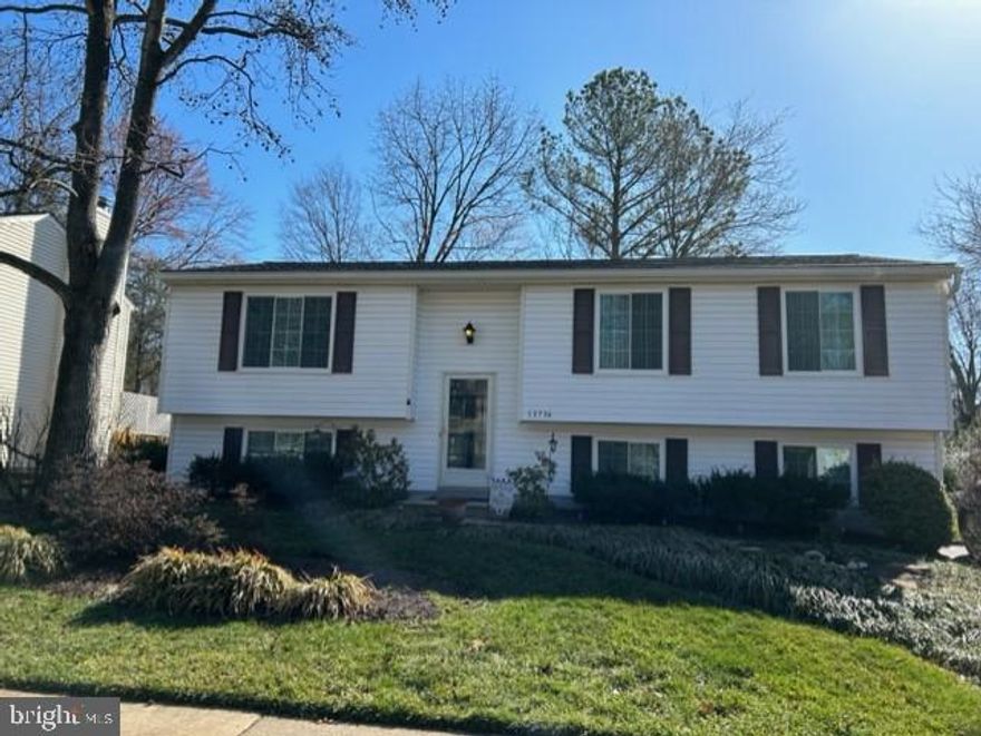 SELLER REQUEST NO SHOWINGS AFTER THURSDAY.  WILL REVIEW OFFERS THURS NIGHT - FRIDAY MORNING.  Priced below comps in the area!!!   Original Owners raised their family in this cozy 3 bedroom, 2 bath home.    Located in the wonderful neighborhood of Cabells Mill, this neighborhood has  the forest trails, historic mill and athletic fields of Fairfax County 650-acre Ellanor C Lawrence Park near by which includes Walney Visitor Center with pond, picnicking, family exhibits and programs and the future site of Sully Woodlands Stewardship Educational Center. The Cabells Mills subdivision is located close to I-66, commuter park, ride lots, bike paths and the Fair Lakes Shopping Center.
 
 Most of the major upgrades are done.  The furnace is 2 months old, the roof is 2 years old, the HVAC and water heater are 3 years old.  The laminate wood floors are 2 years old and  run throughout the home.  Also the stainless kitchen appliances are brand new.  The deck off the dining room has just been redone  (just waiting for you to paint or stain) and is large enough to host large parties .    There is a cozy family room in the lower level  also the lower level has the laundry and it has been plumbed for the 3rd bathroom.   There is also a room with a large window that can be made into a fourth bedroom.  Use your imagination to finish off the extra unfinished square footage to add to your enjoyment.