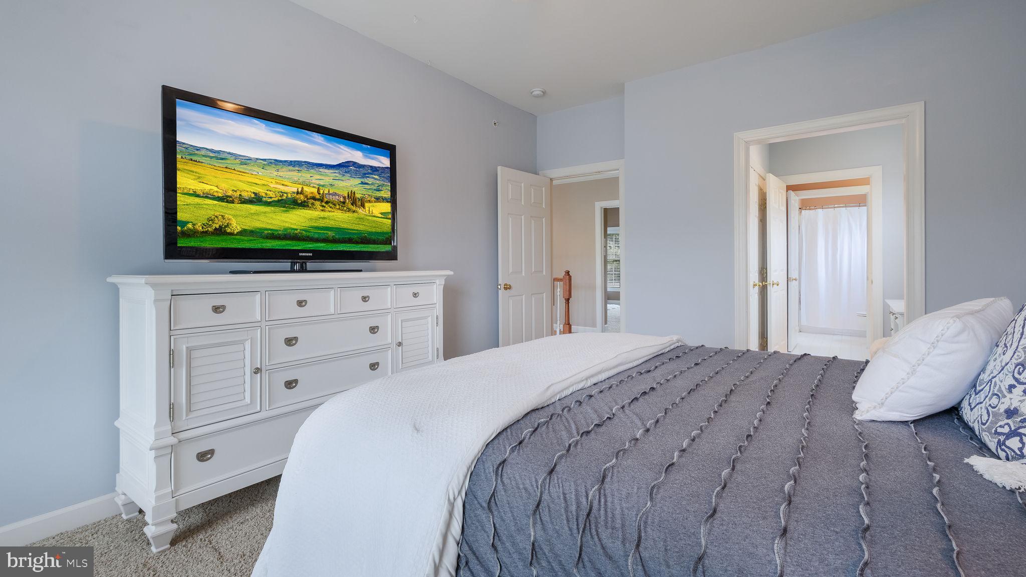 ASHTON RESERVE - Residential