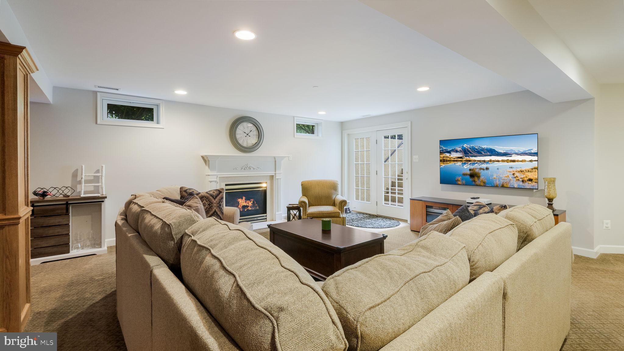 ASHTON RESERVE - Residential