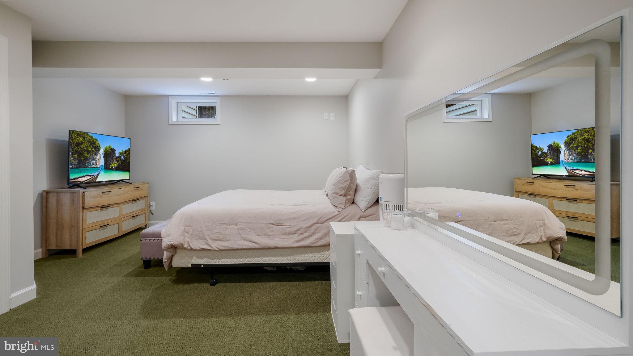 ASHTON RESERVE - Residential