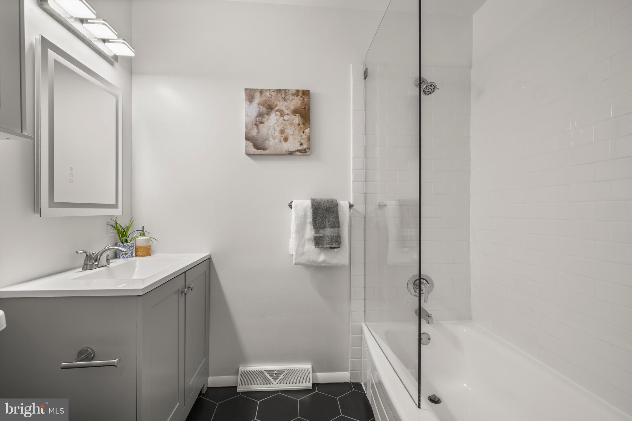 HUNTING RIDGE - Residential