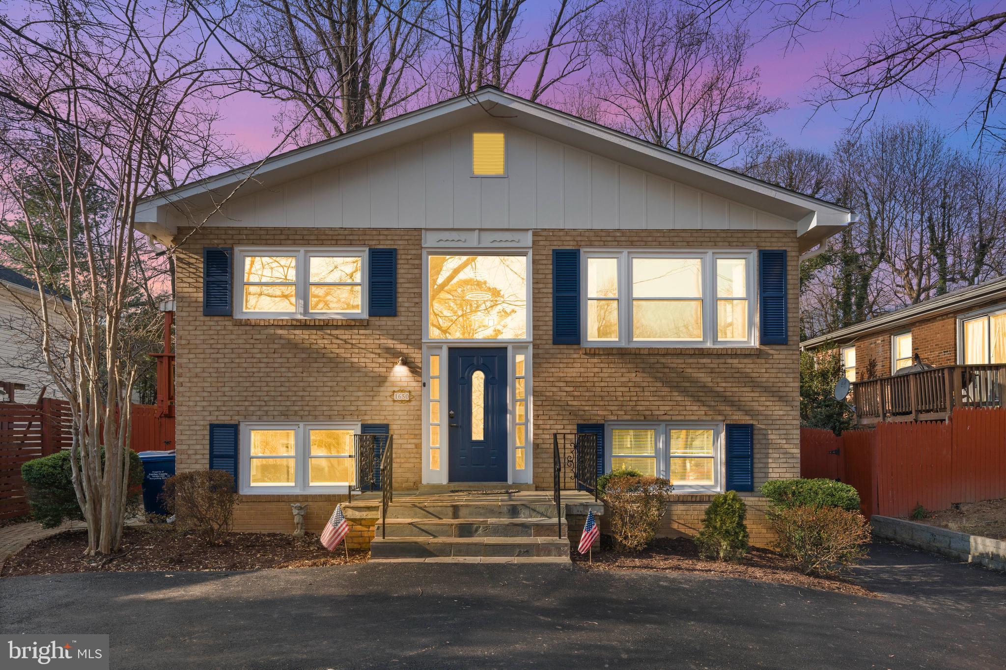 HUNTING RIDGE - Residential