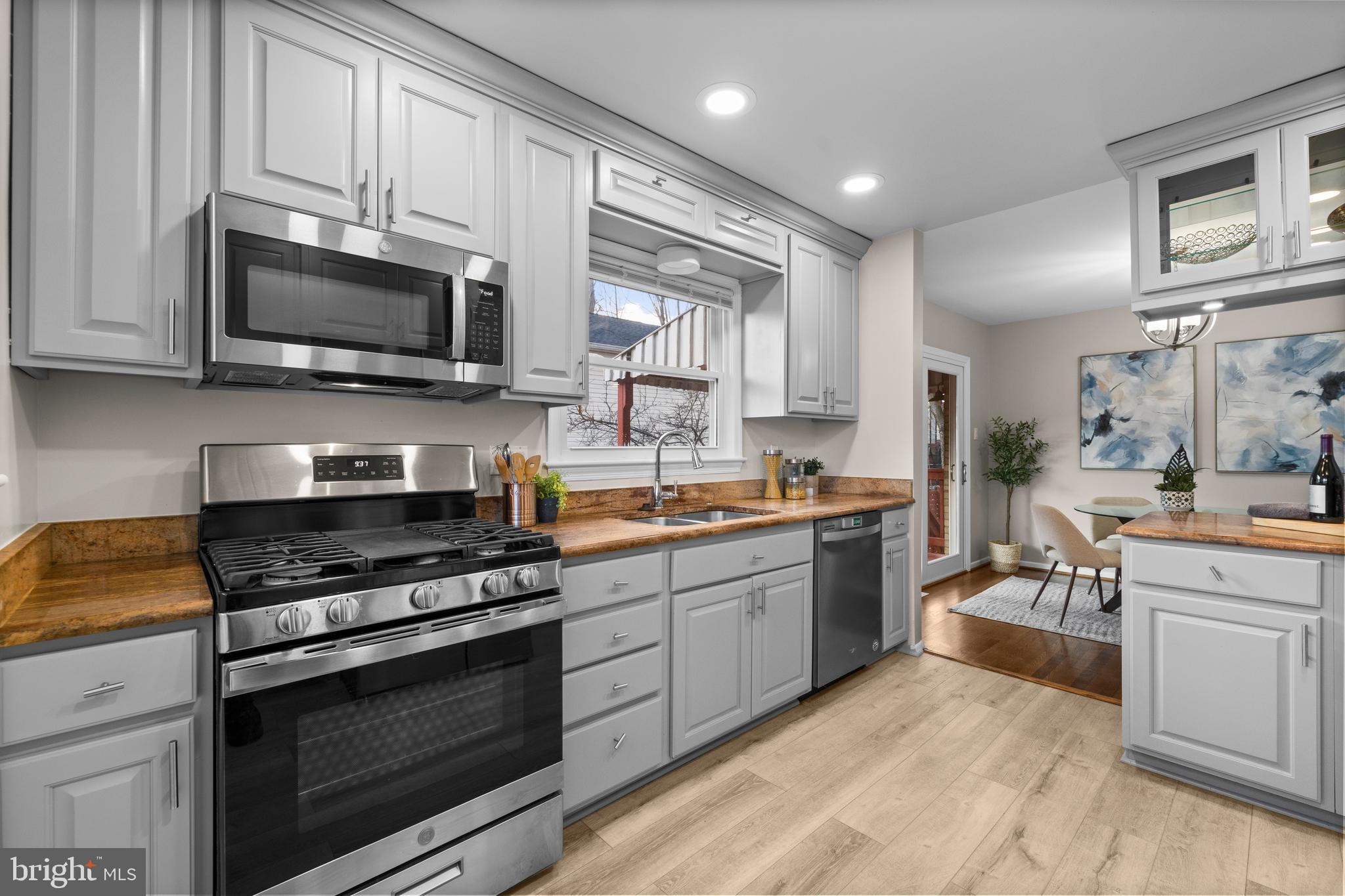 HUNTING RIDGE - Residential