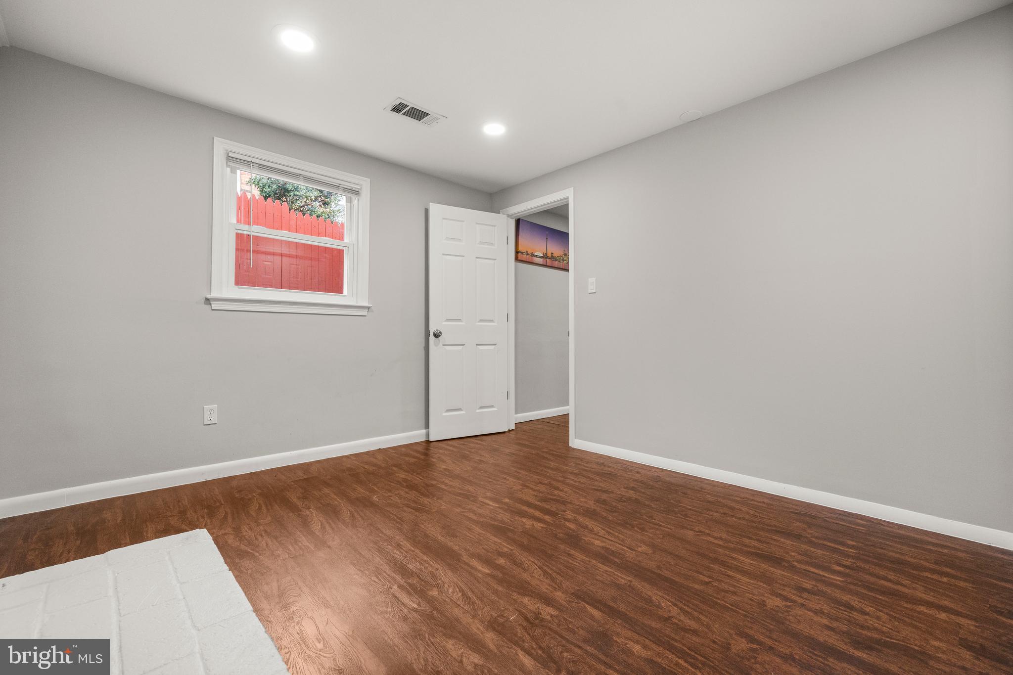 HUNTING RIDGE - Residential