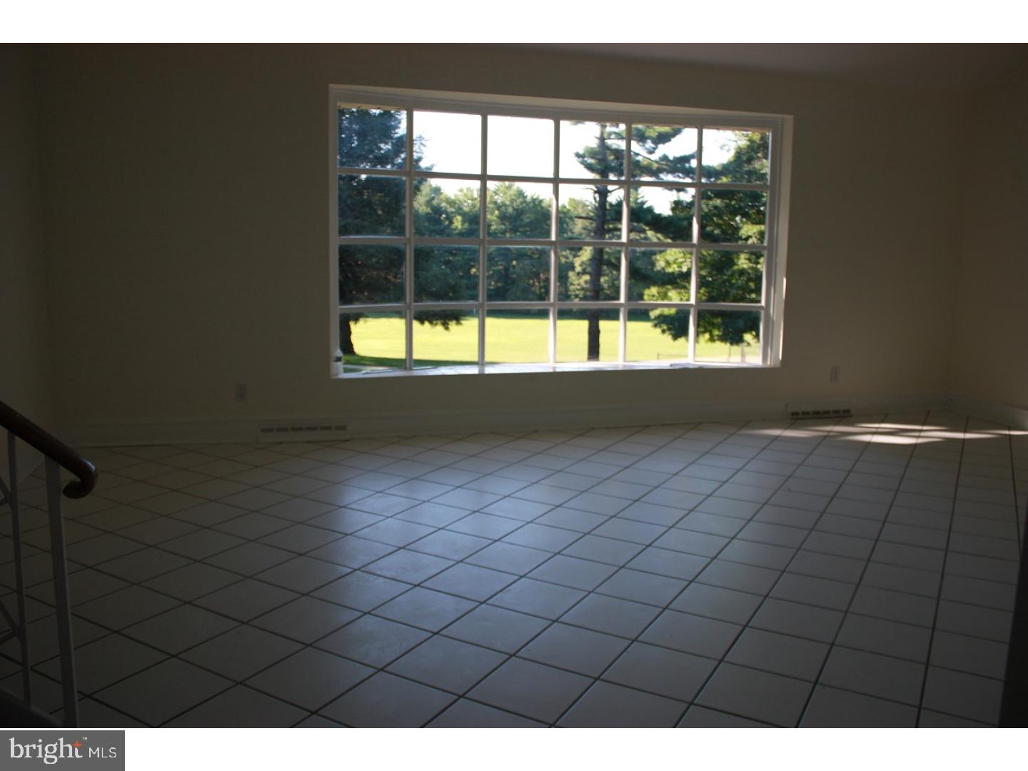 GREEN HILL - Residential Lease