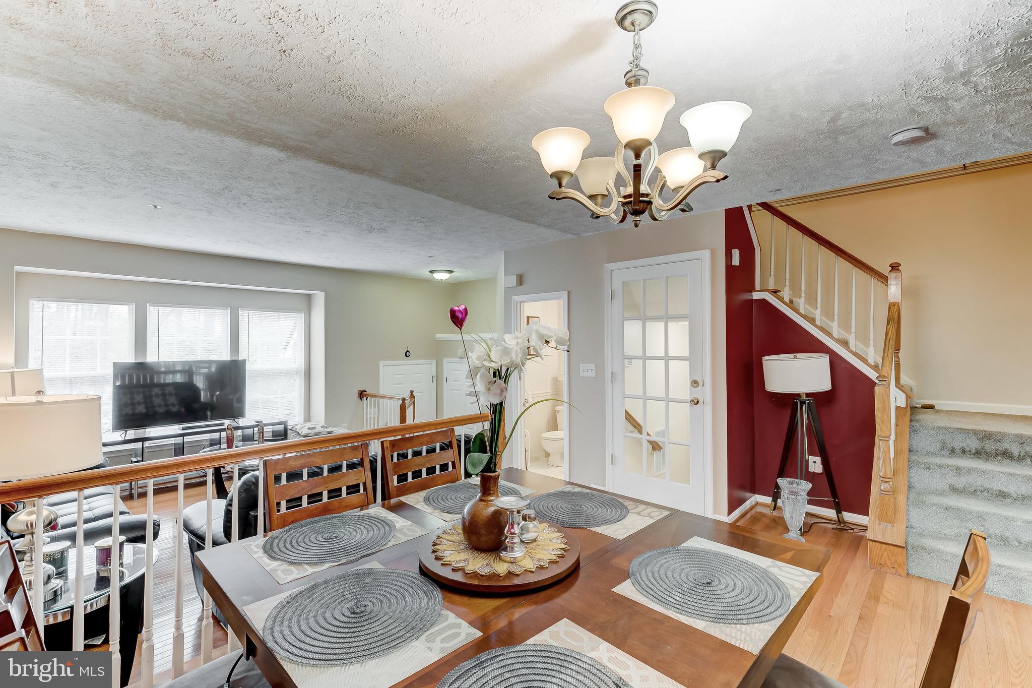 JAMES CREEK - Residential