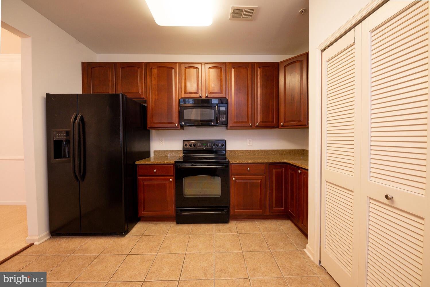 REGENT PARK - Residential