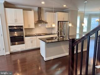 EASTCHURCH - Residential Lease