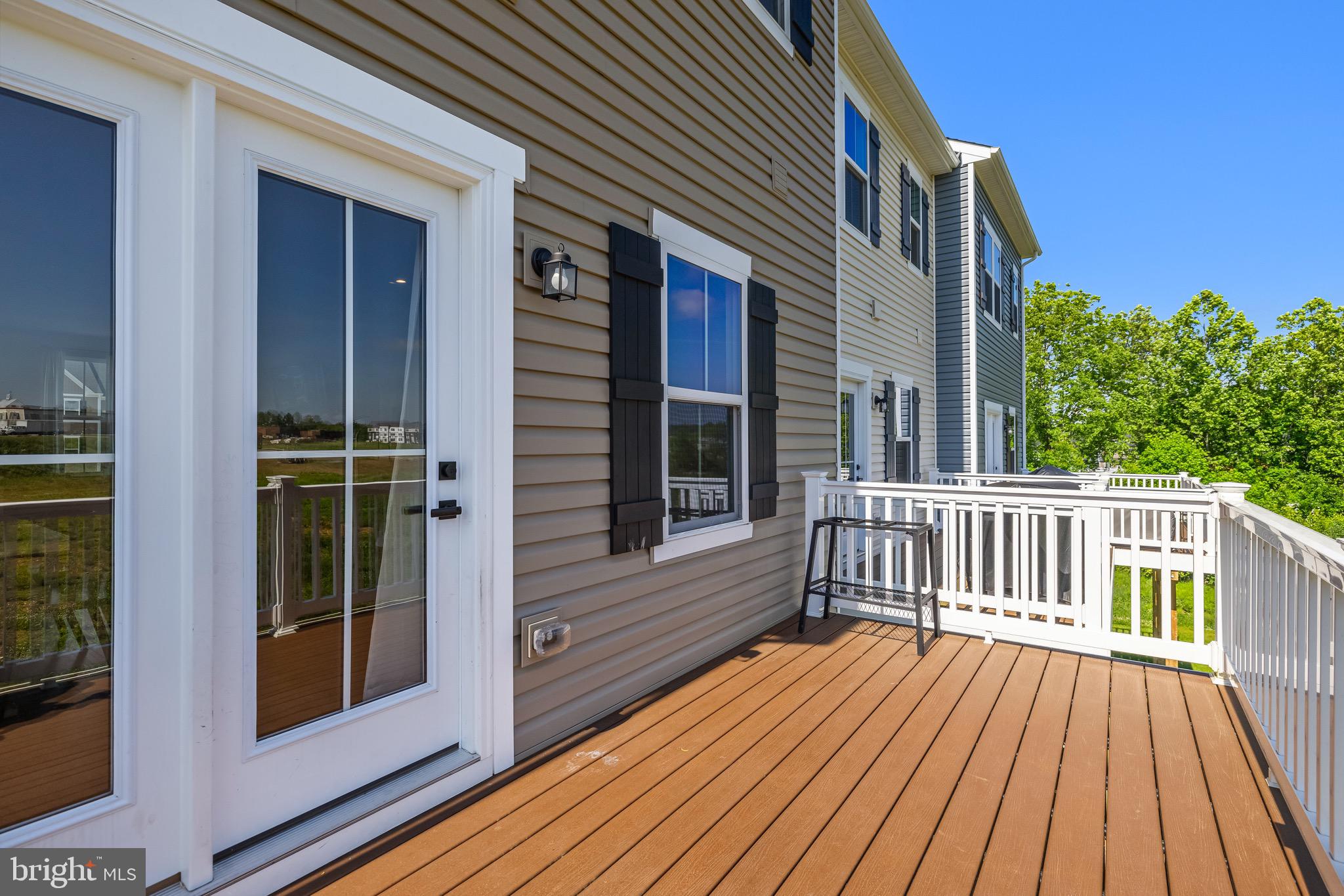 JAMES RUN TOWNHOMES - Residential Lease