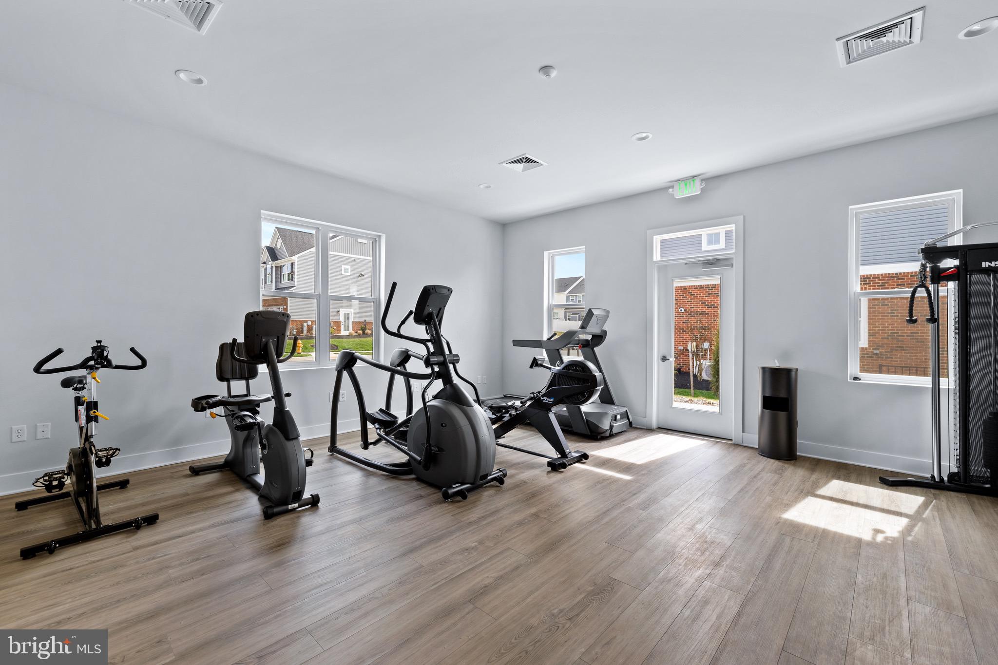 JAMES RUN TOWNHOMES - Residential Lease