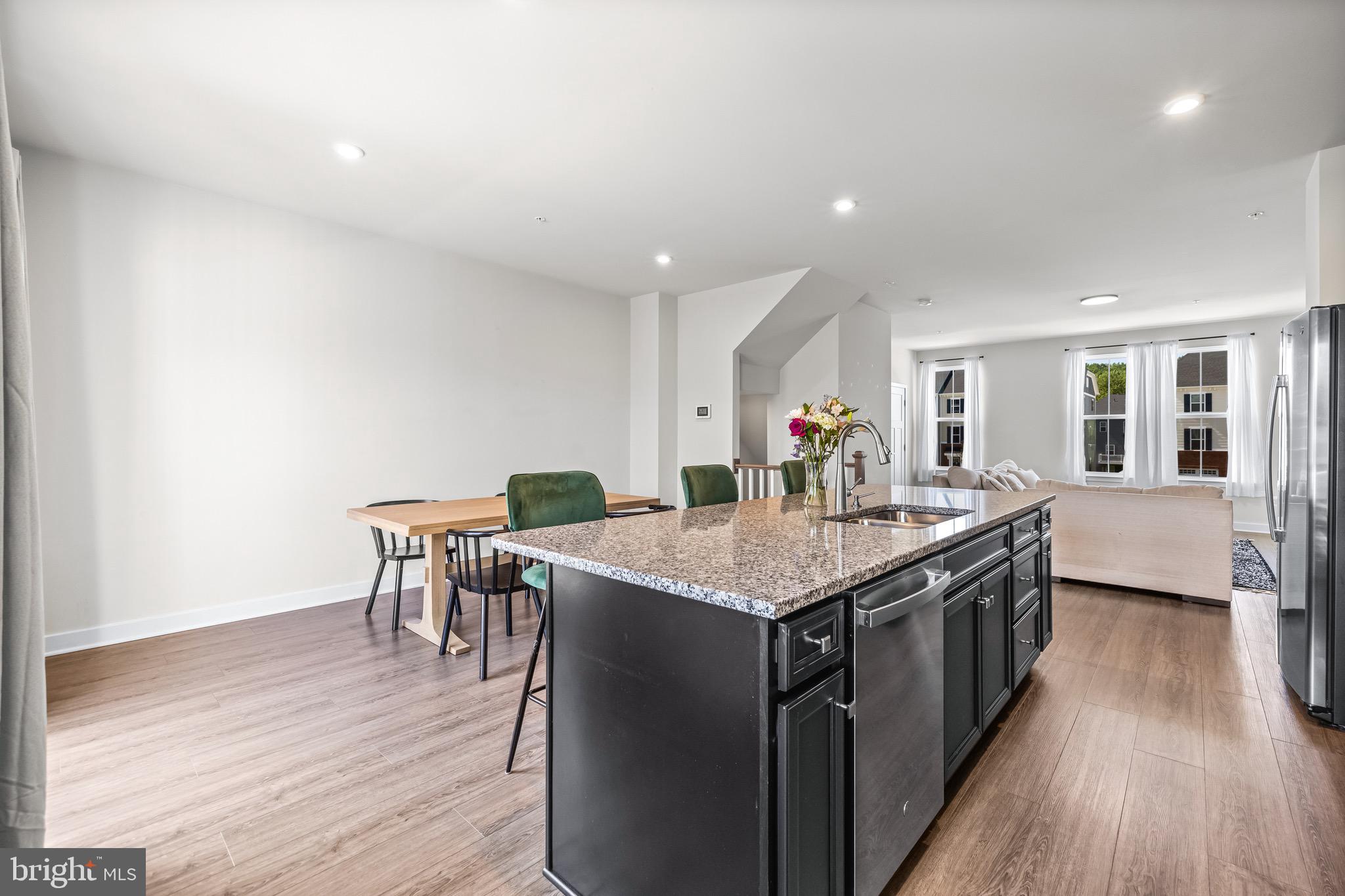 JAMES RUN TOWNHOMES - Residential Lease